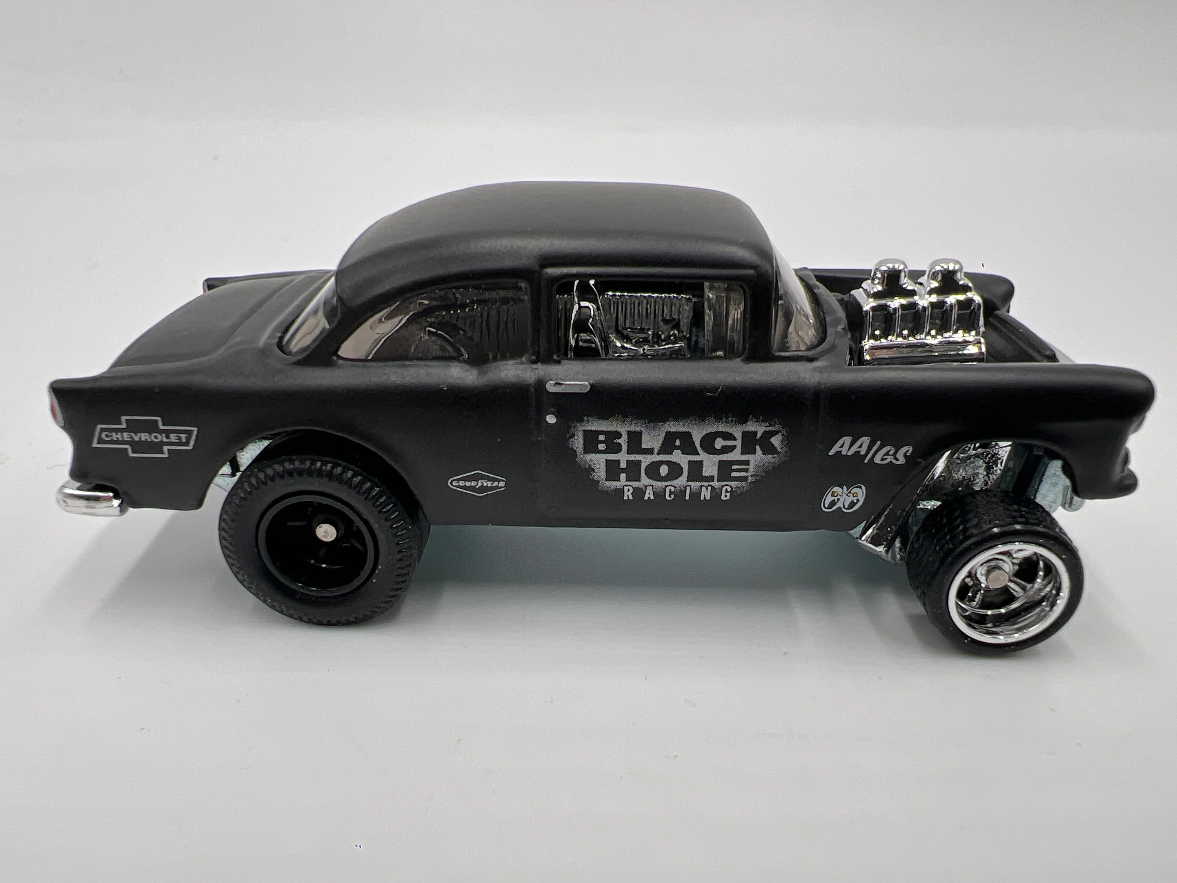 Hot Wheels 1/64 Premium Diorama Set 55 Chevy Bel Air Gasser Matte Black Hole Loose - Image 3