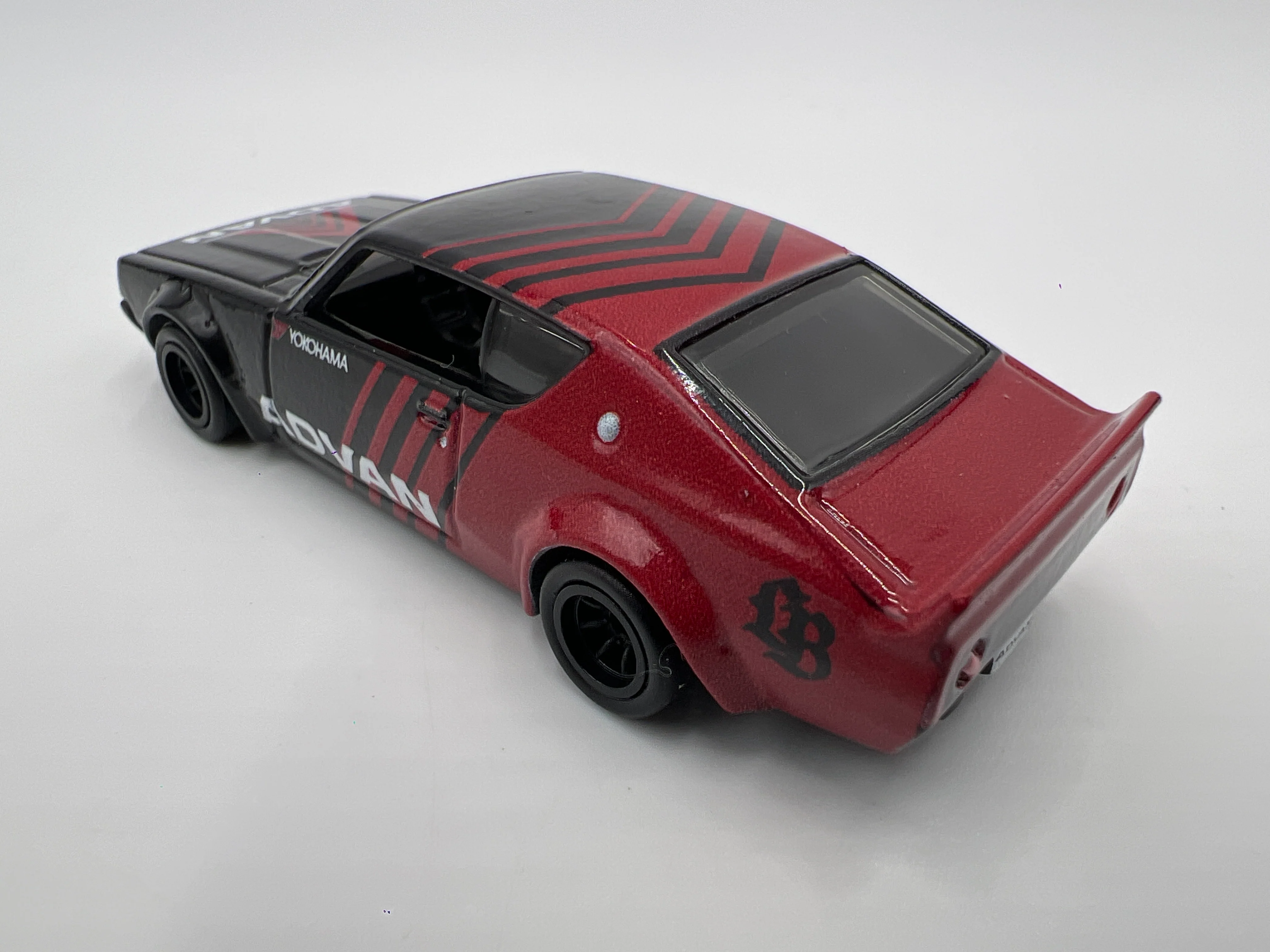 Hot Wheels 1/64 Premium Diorama Set Nissan Skyline 2000GT-R LBWK Advan Loose - Image 2