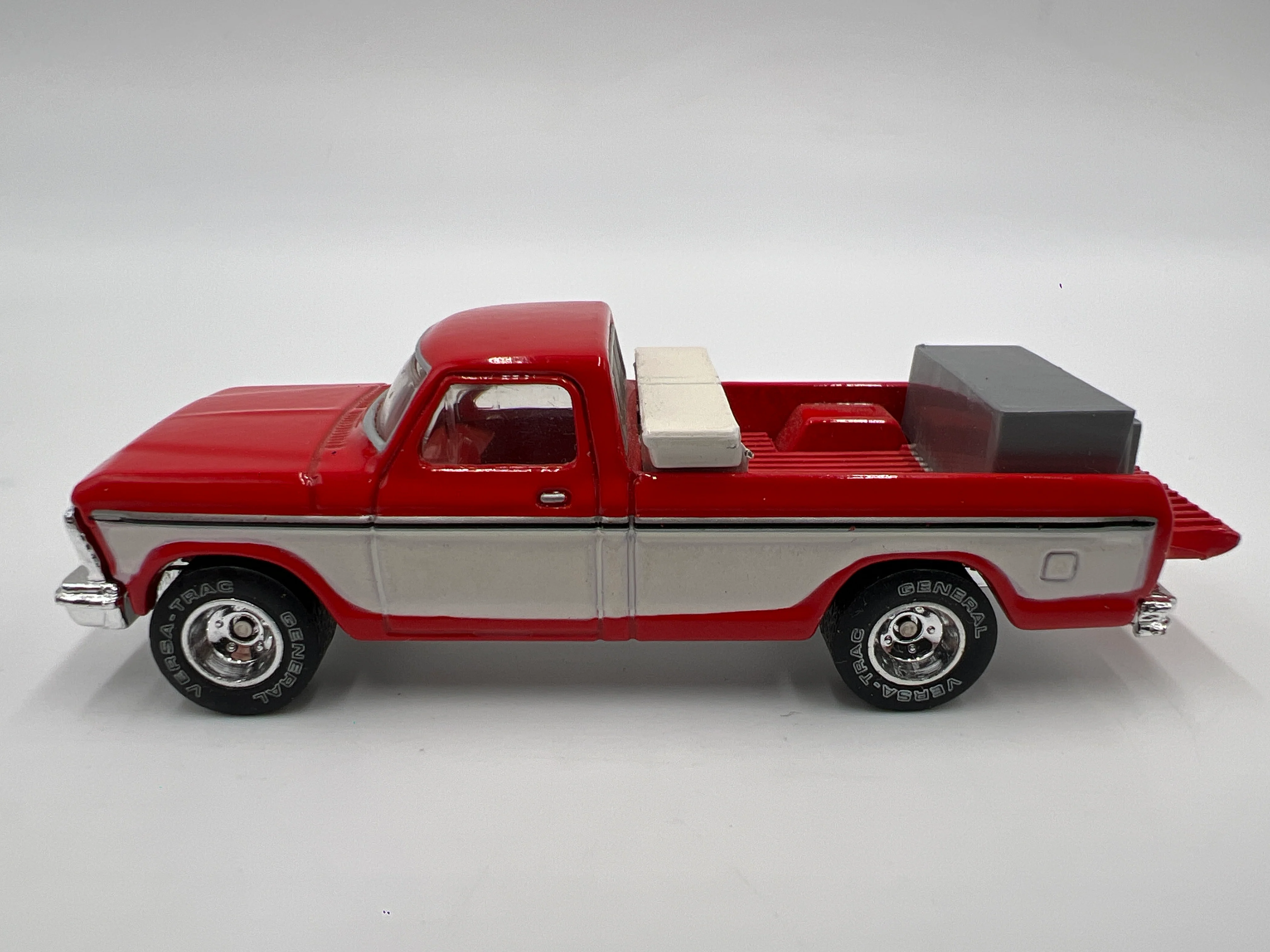 Hot Wheels 1/64 Premium Black Box Sam Walton 1979 Ford F-150 Red W/Dog Loose - Image 4