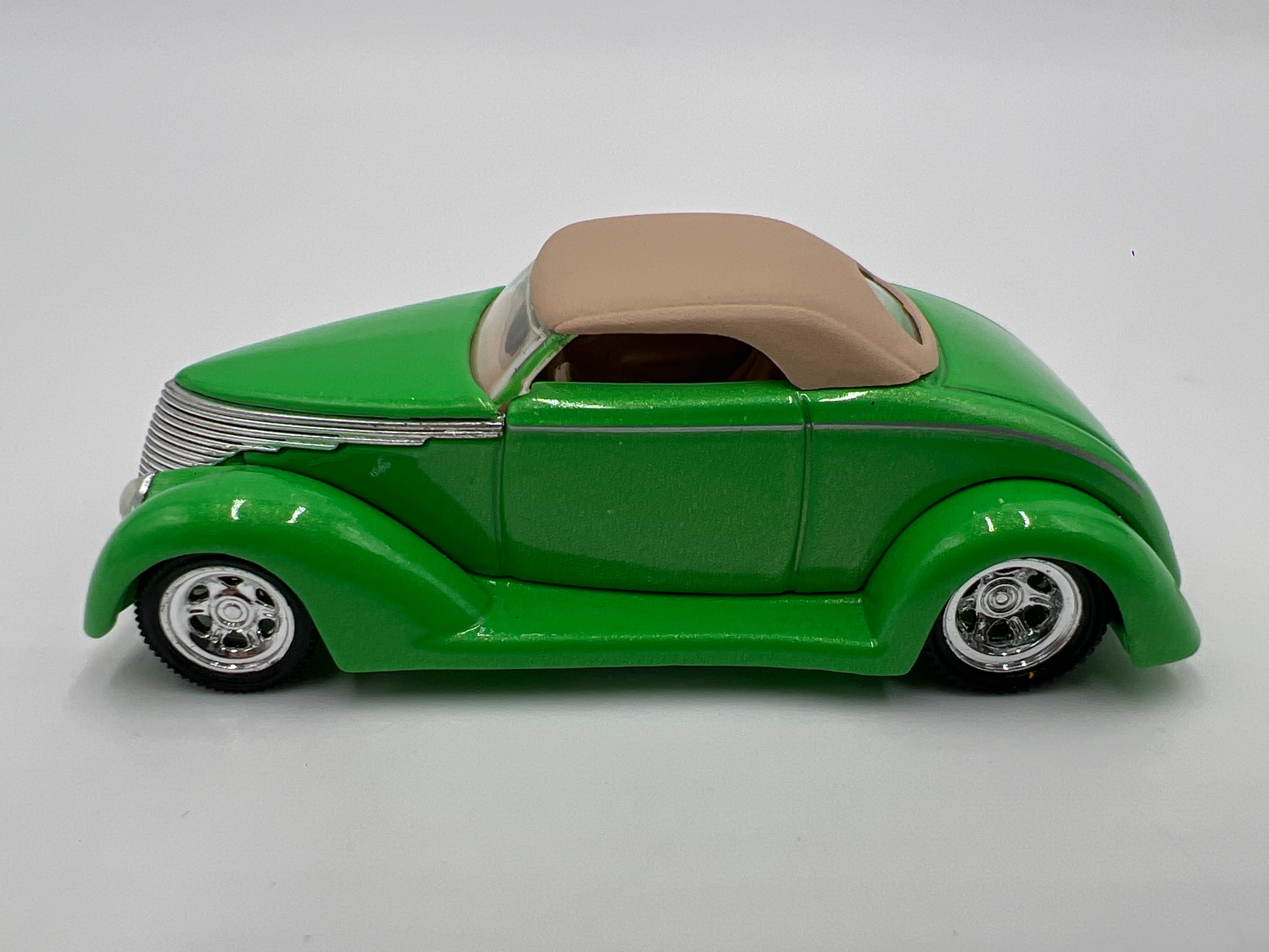 Hot Wheels 1/64 Premium 100% Black Box Custom 37 Ford Green Loose - Image 4