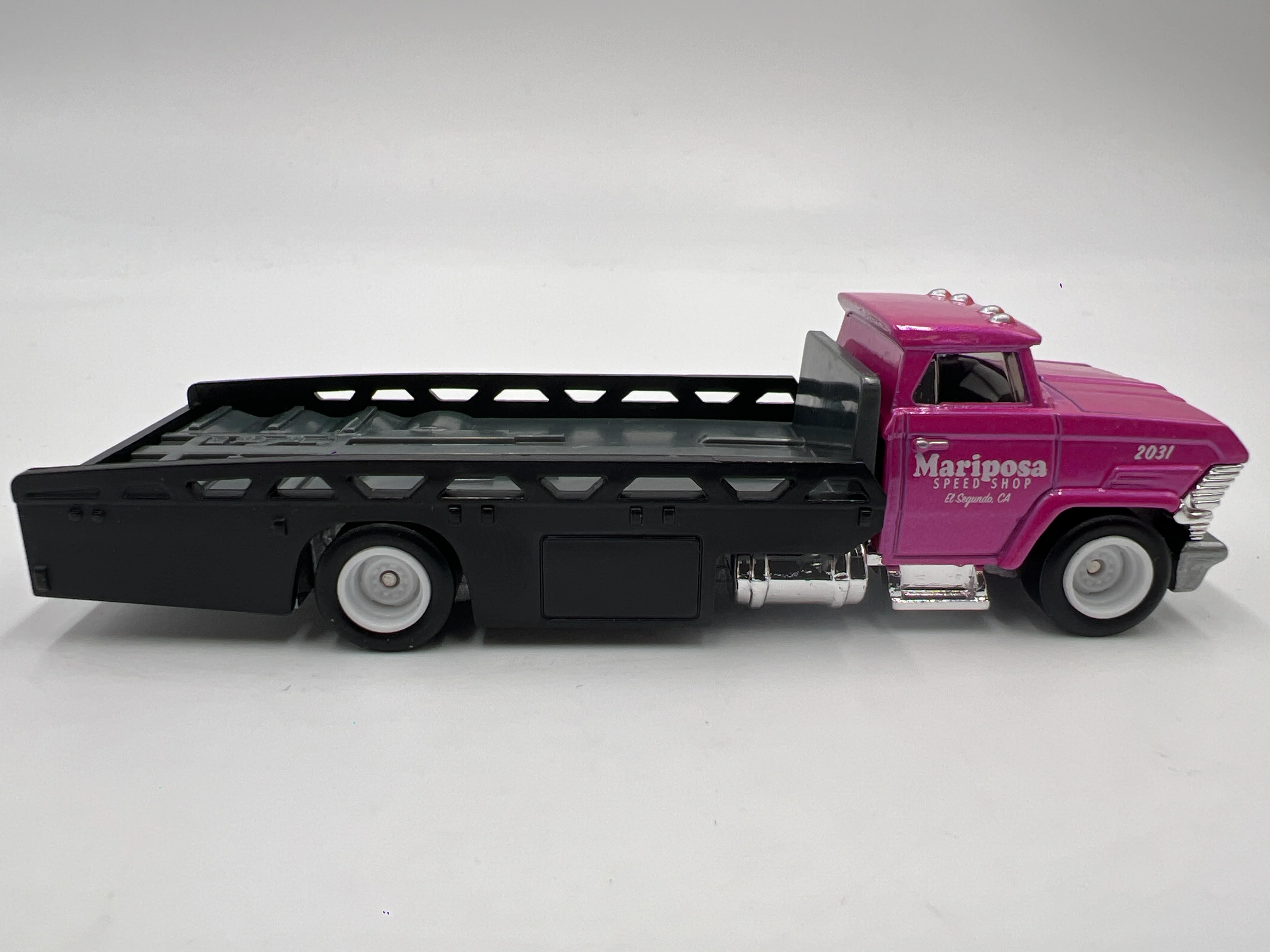 Hot Wheels 1/64 Premium Team Transport #25 68 Dodge Dart & Horizon Hauler Pink Loose - Image 6