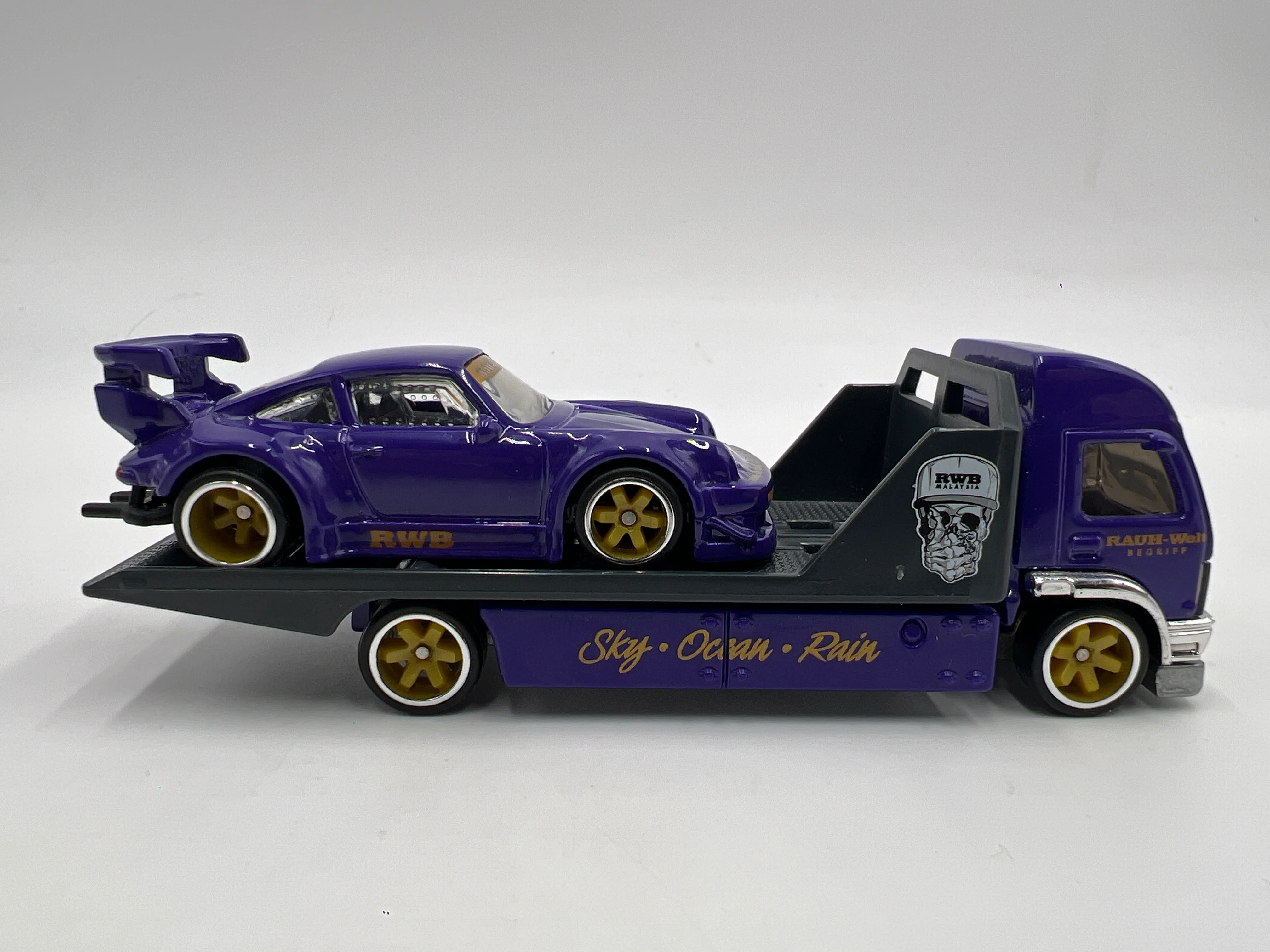Hot Wheels 1/64 Premium Team Transport RWB Porsche 930 & Aero Lit Purple Loose - Image 3