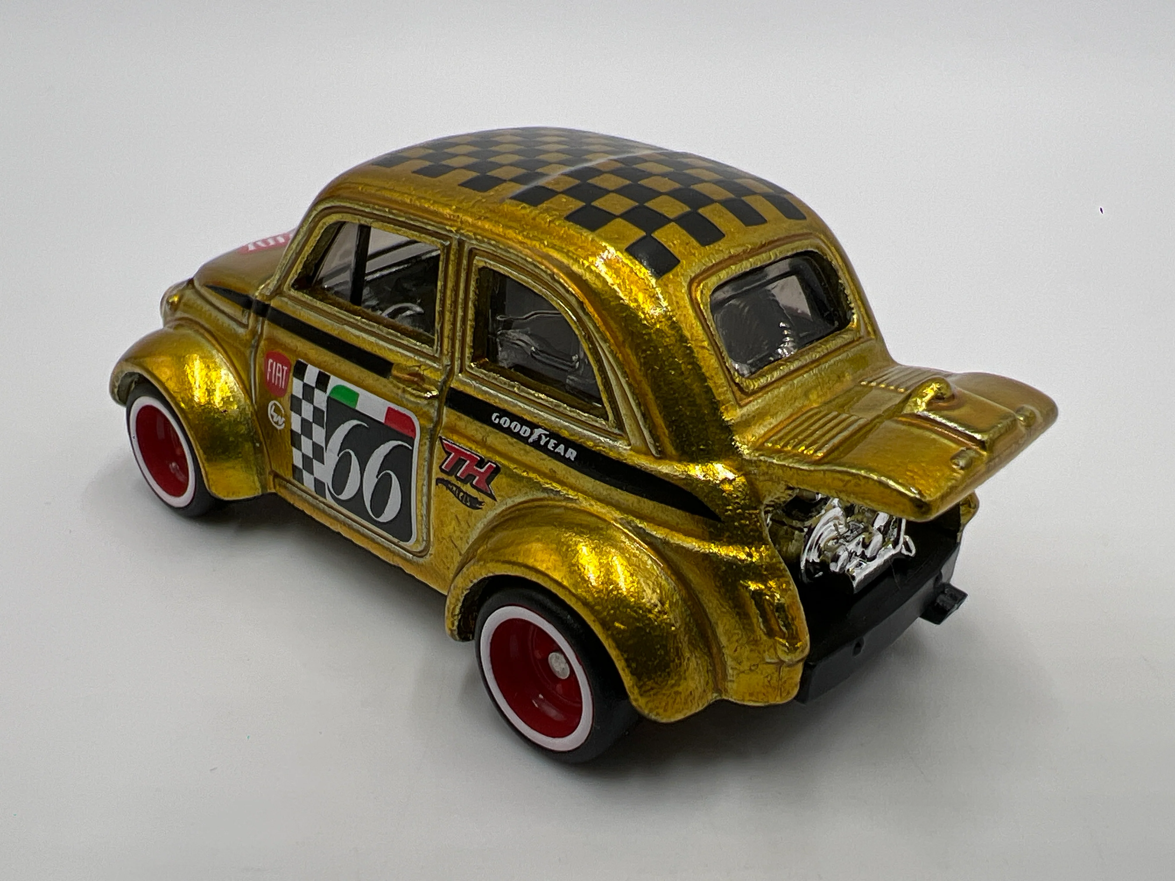 Hot Wheels 1/64 Super Treasure Hunt 60s Fiat 500D Modificado Gold Loose - Image 2