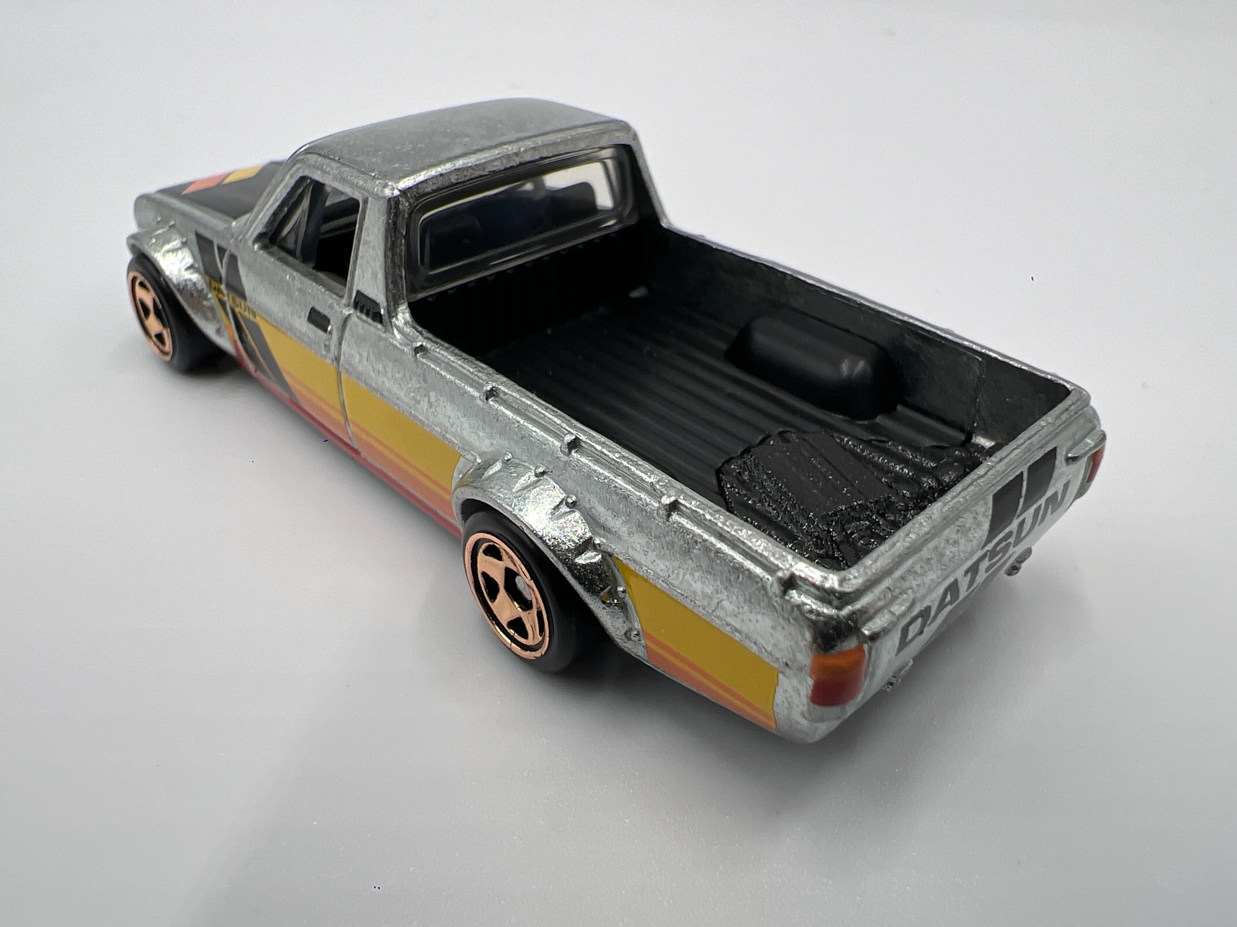 Hot Wheels 1/64 Walmart Exclusive Zamac Truck Set 1975 Datsun Sunny Truck B120 Loose - Image 2