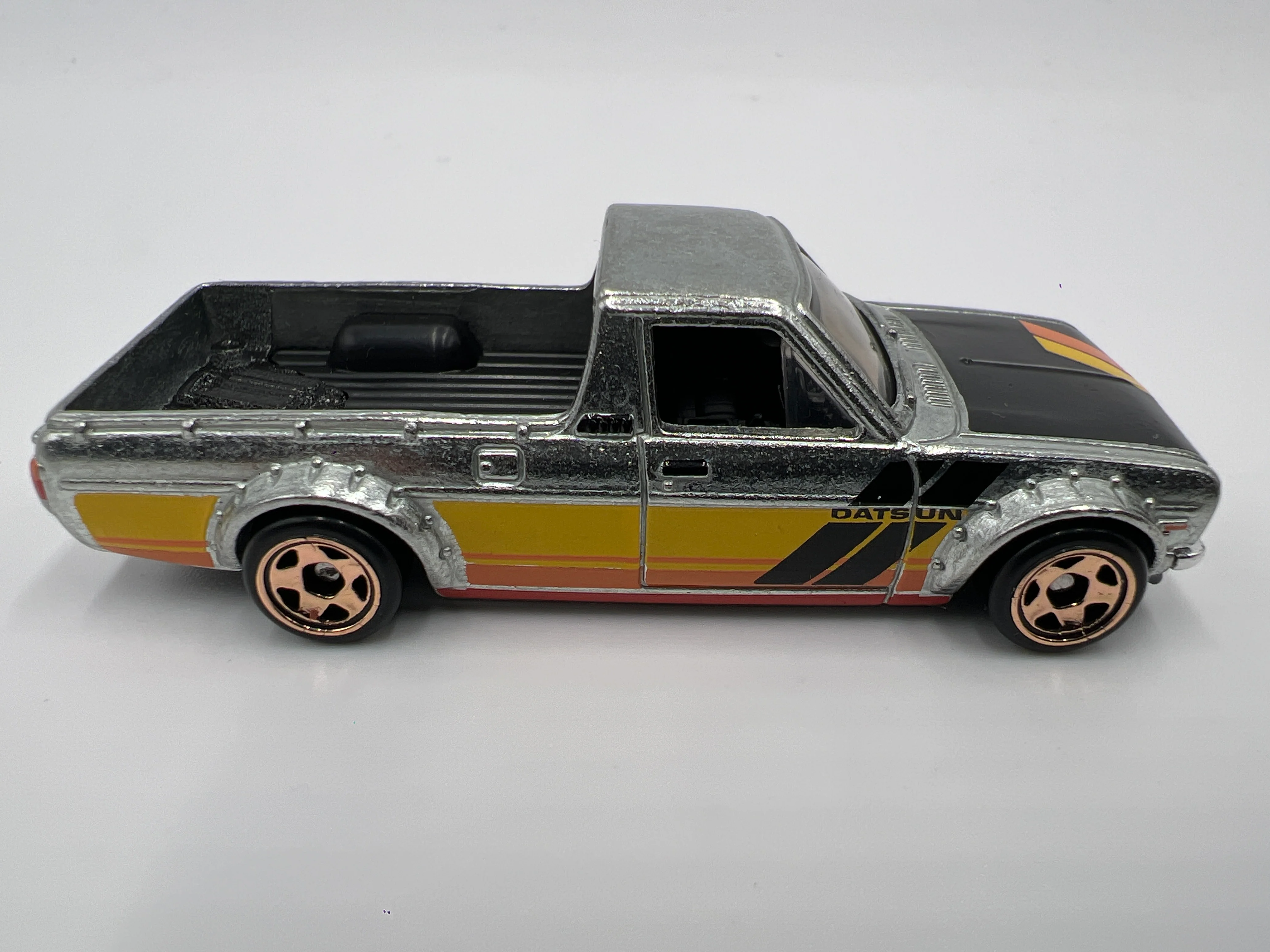 Hot Wheels 1/64 Walmart Exclusive Zamac Truck Set 1975 Datsun Sunny Truck B120 Loose - Image 3