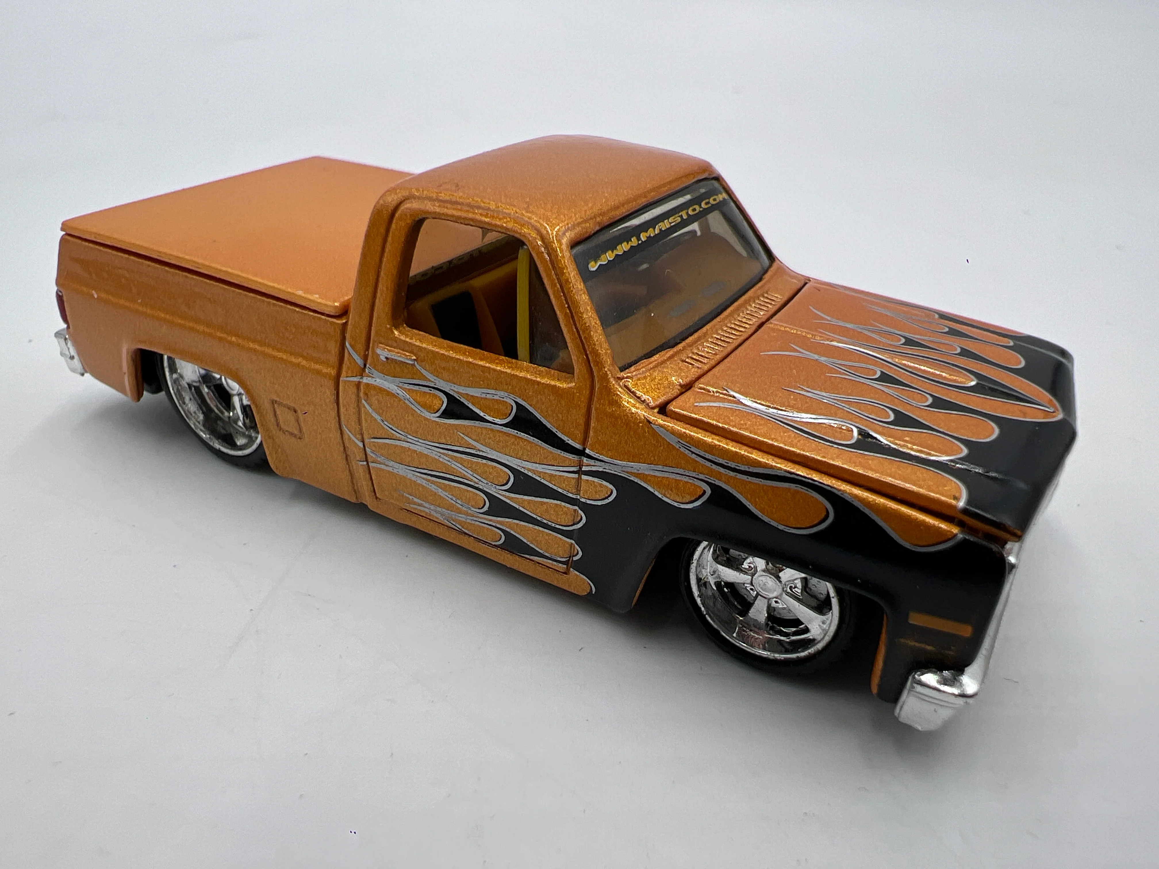 Maisto G Ridez 1987 Chevy 1500 Orange Loose - Image 2