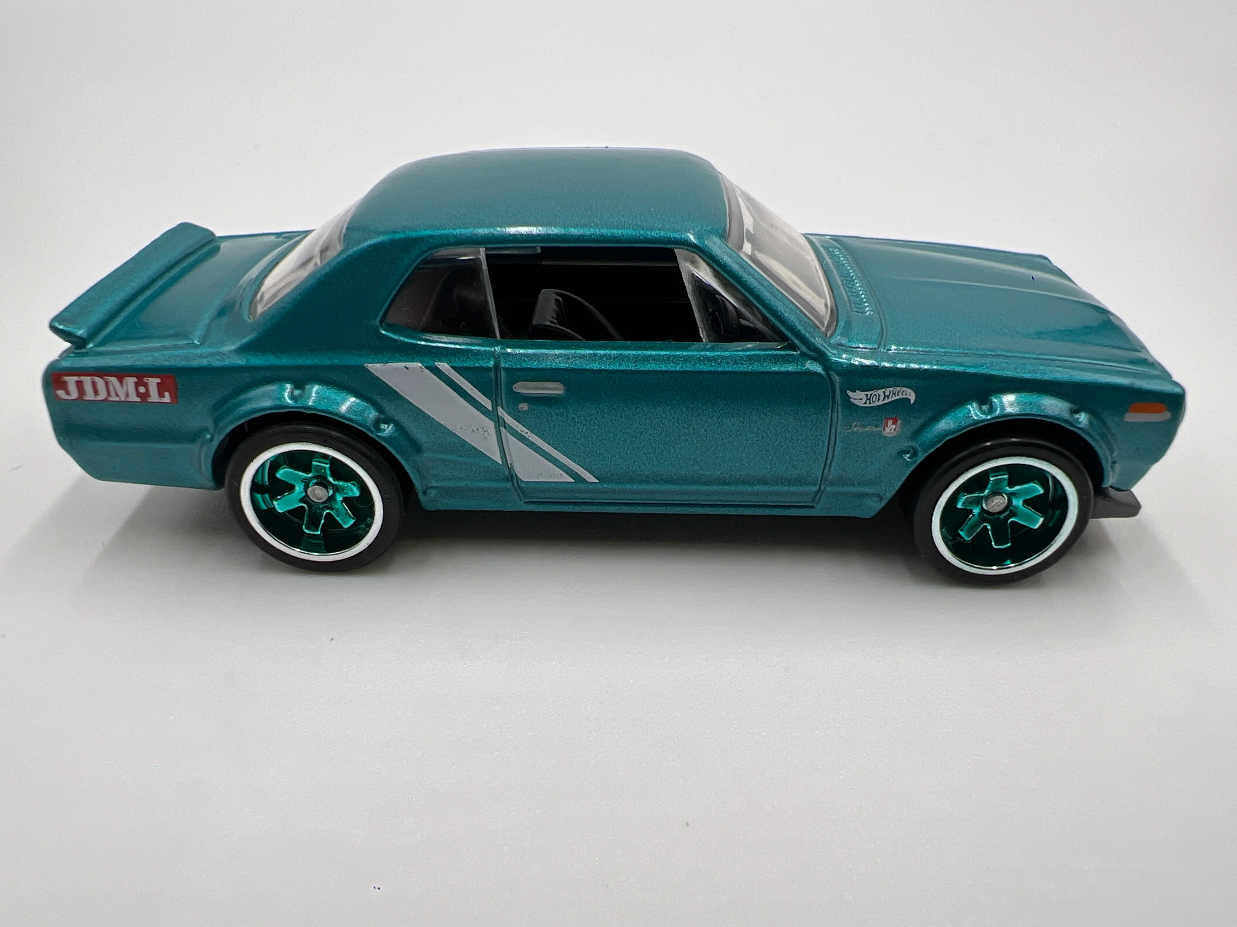 Hot Wheels Nissan Skyline H/T 2000GT-X Teal CUSTOM - Image 4
