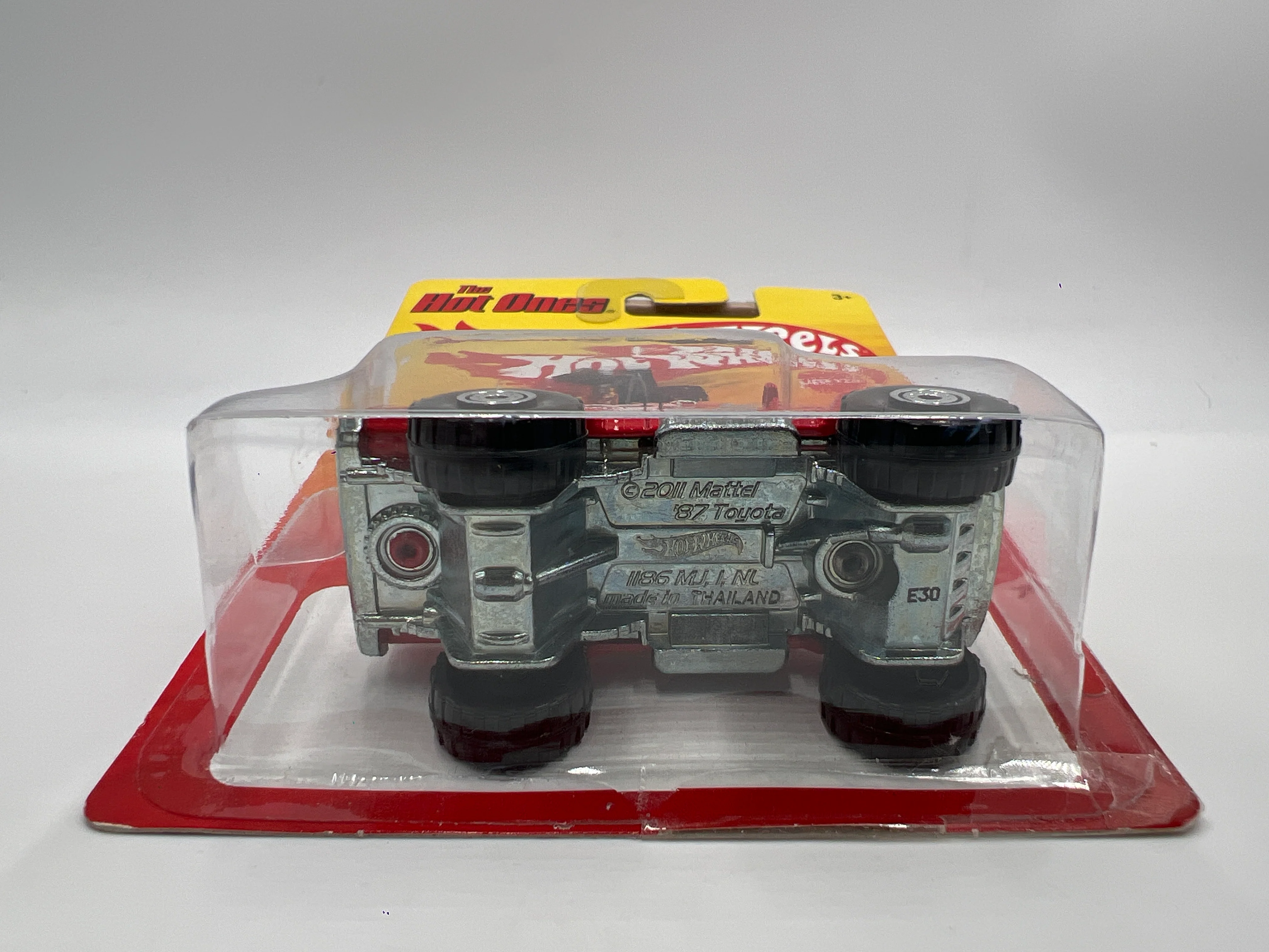 2011 Hot Wheels The Hot Ones Target Exclusive 87 Toyota Truck Red W/Protector VHTF Taped Blister - Image 5