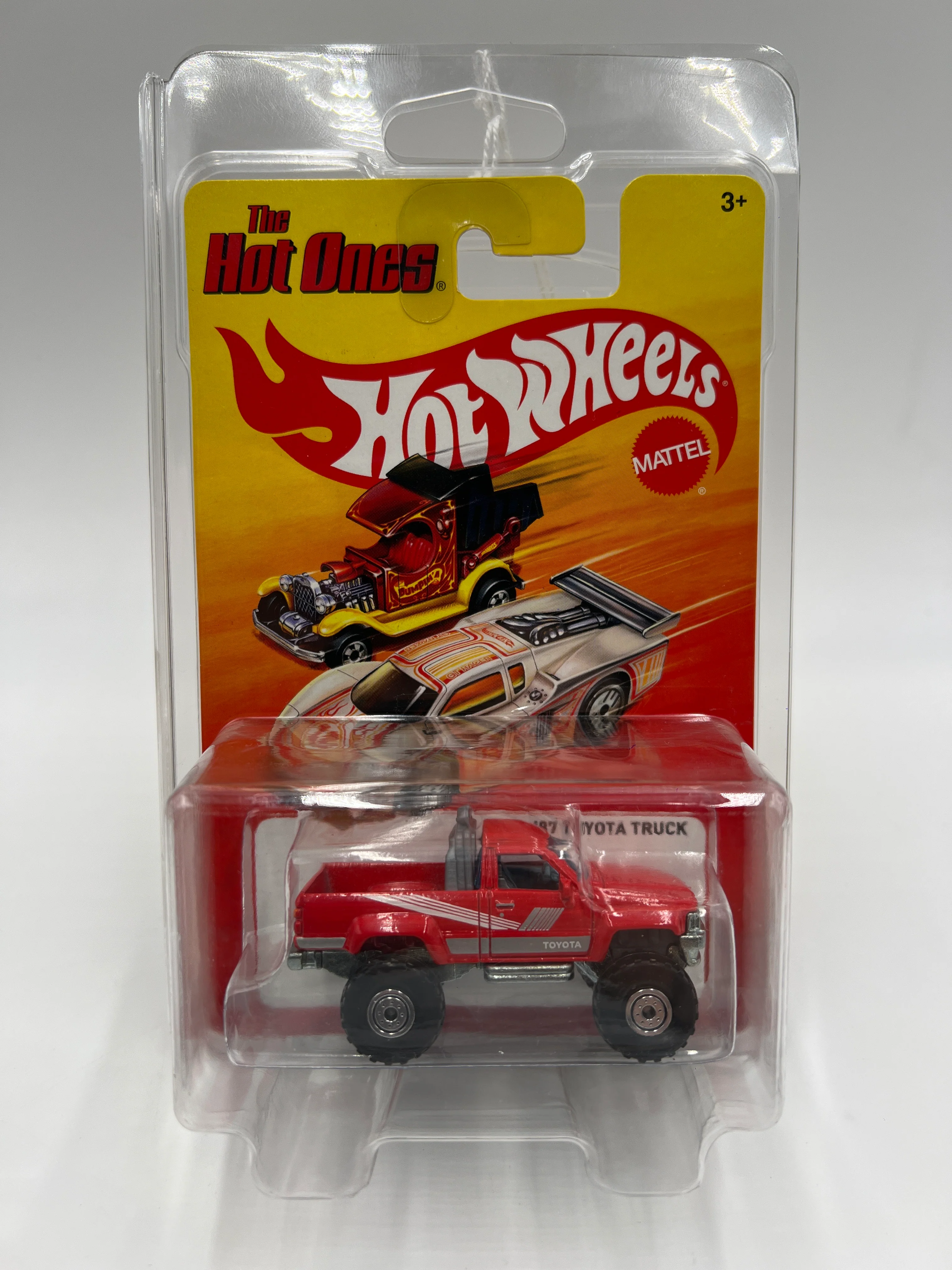 2011 Hot Wheels The Hot Ones Target Exclusive 87 Toyota Truck Red W/Protector VHTF Taped Blister - Image 9