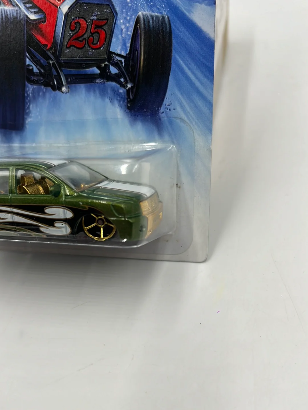 Hot Wheels 2014 Holiday Hot Rods Nissan Titan 3/8 w/Protector - Image 4
