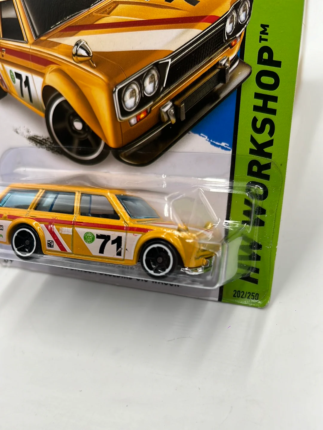 Hot Wheels 2015 HW Workshop #202 71 Datsun Bluebird 510 Wagon see description 88B - Image 4
