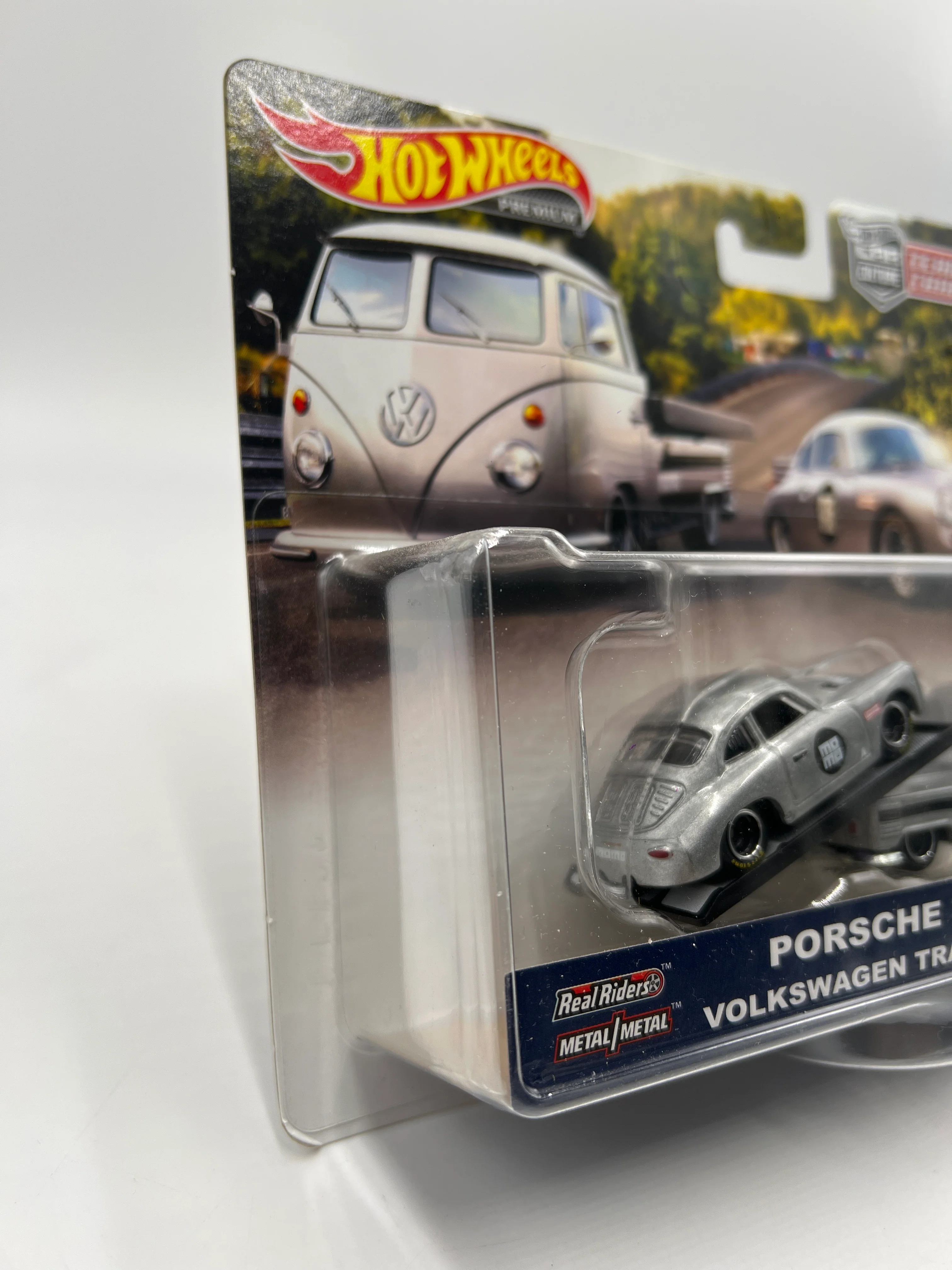 Hot Wheels Team Transport #13 Porsche 356A Outlaw & Volkswagen Transporter T1 Pickup W/Protector - Image 5