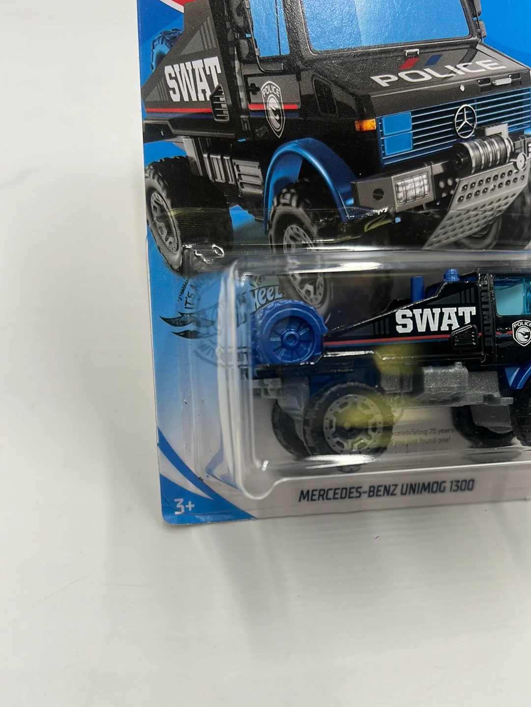 Hot Wheels 2020 Treasure Hunt Mercedes Benz Unimog 1300 #33 275B - Image 4