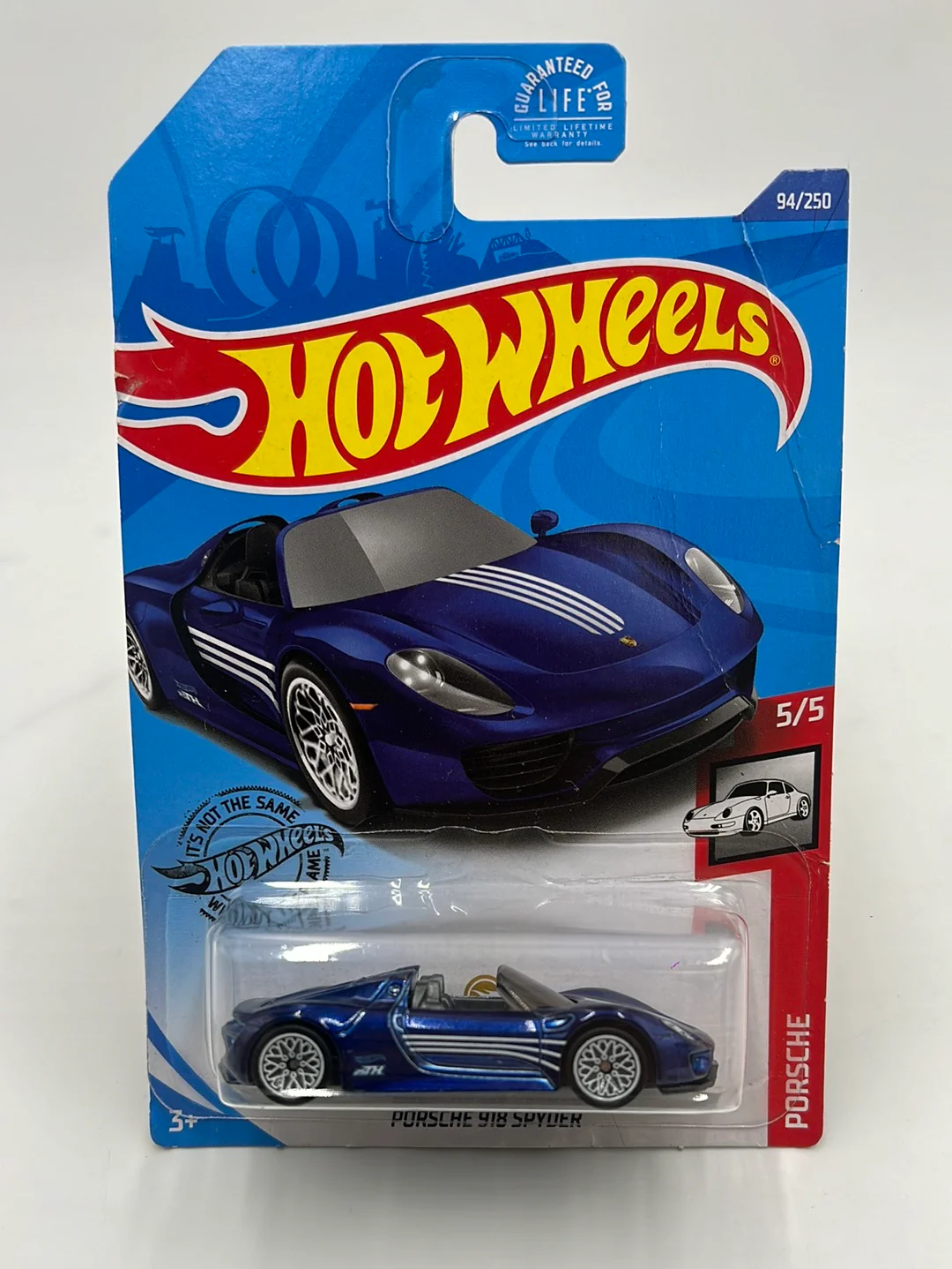 Hot Wheels 2021 Super Treasure Hunt Porsche 918 Spyder W/Protector *Bad Card / Veins* - Image 2