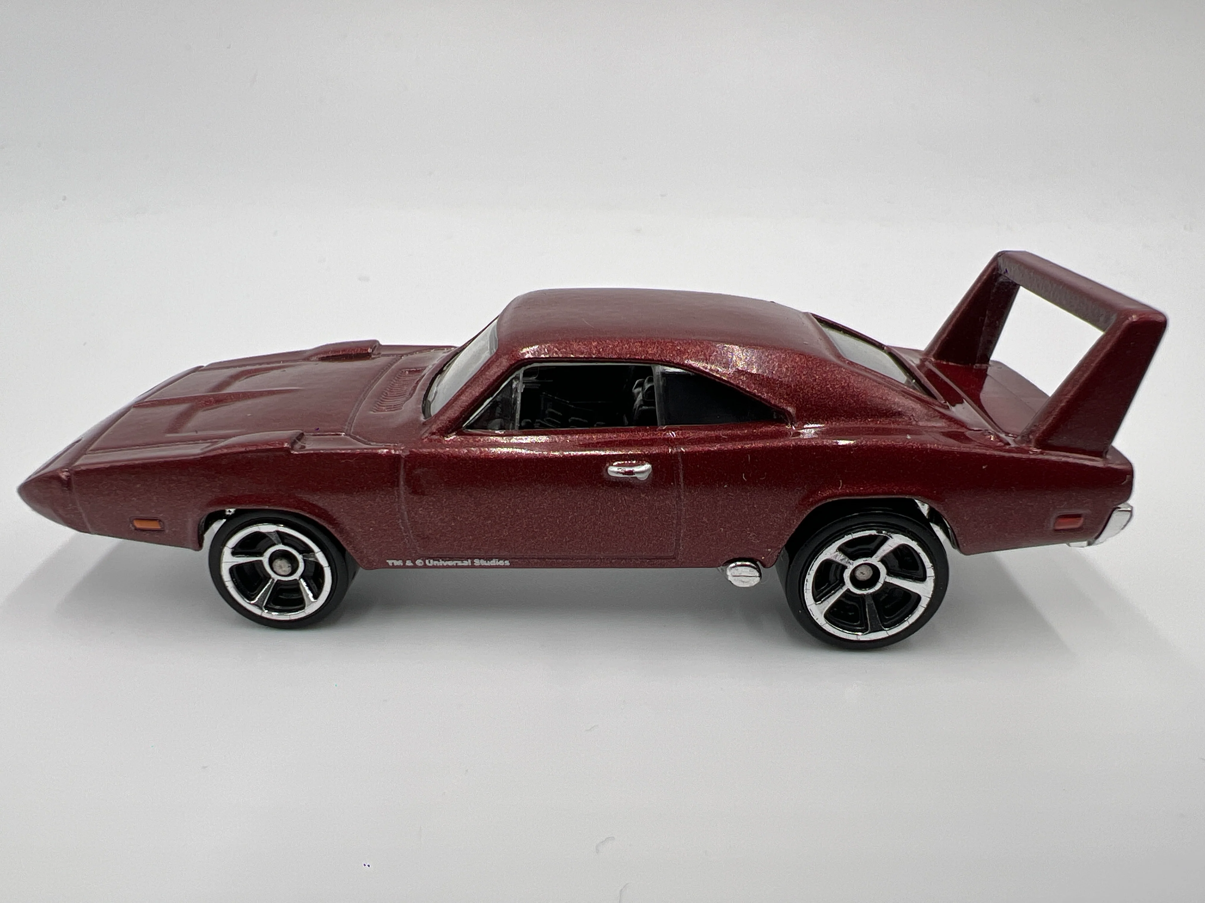 Hot Wheels 1/64 Fast & Furious 69 Dodge Charger Daytona Maroon Loose - Image 4