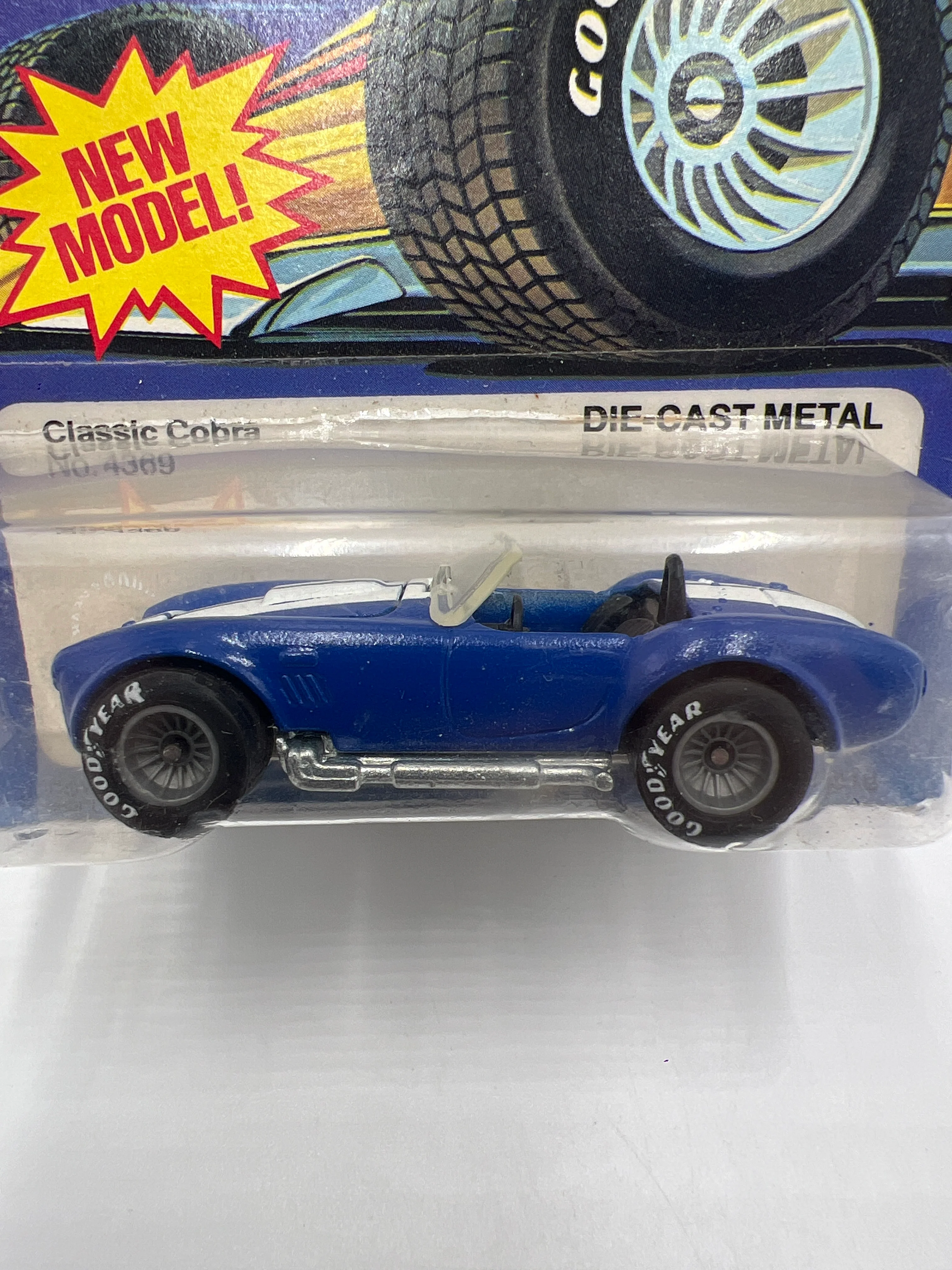 Hot Wheels Original 1982 Real Riders #4369 Gray Hub Classic Cobra Blue W/Protector - Image 2