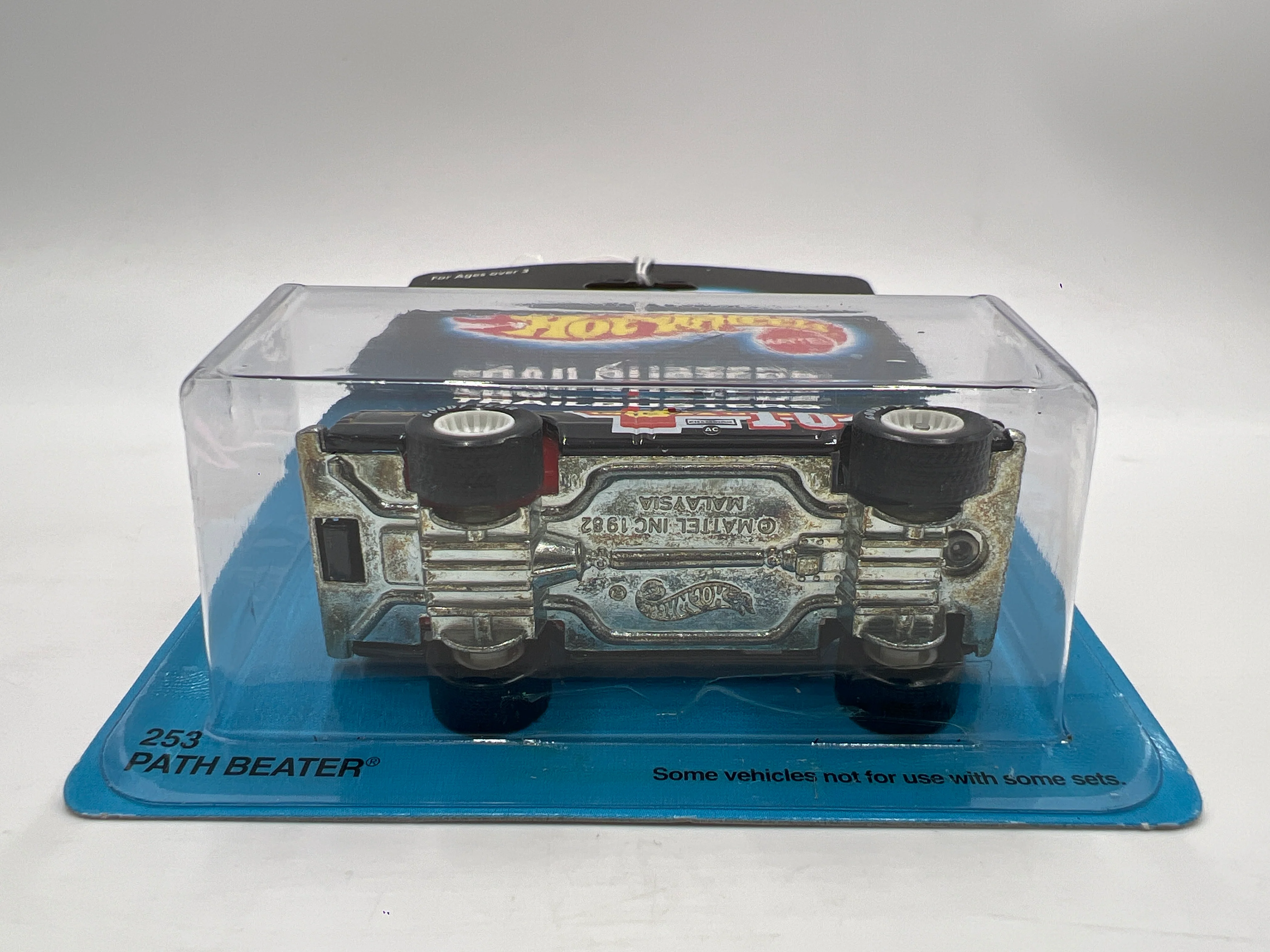 Hot Wheels 30 Years 1970 Authentic Commemorative Replica Trailbusters Path Beater Chevy S10 Black W/Real Riders - Image 5