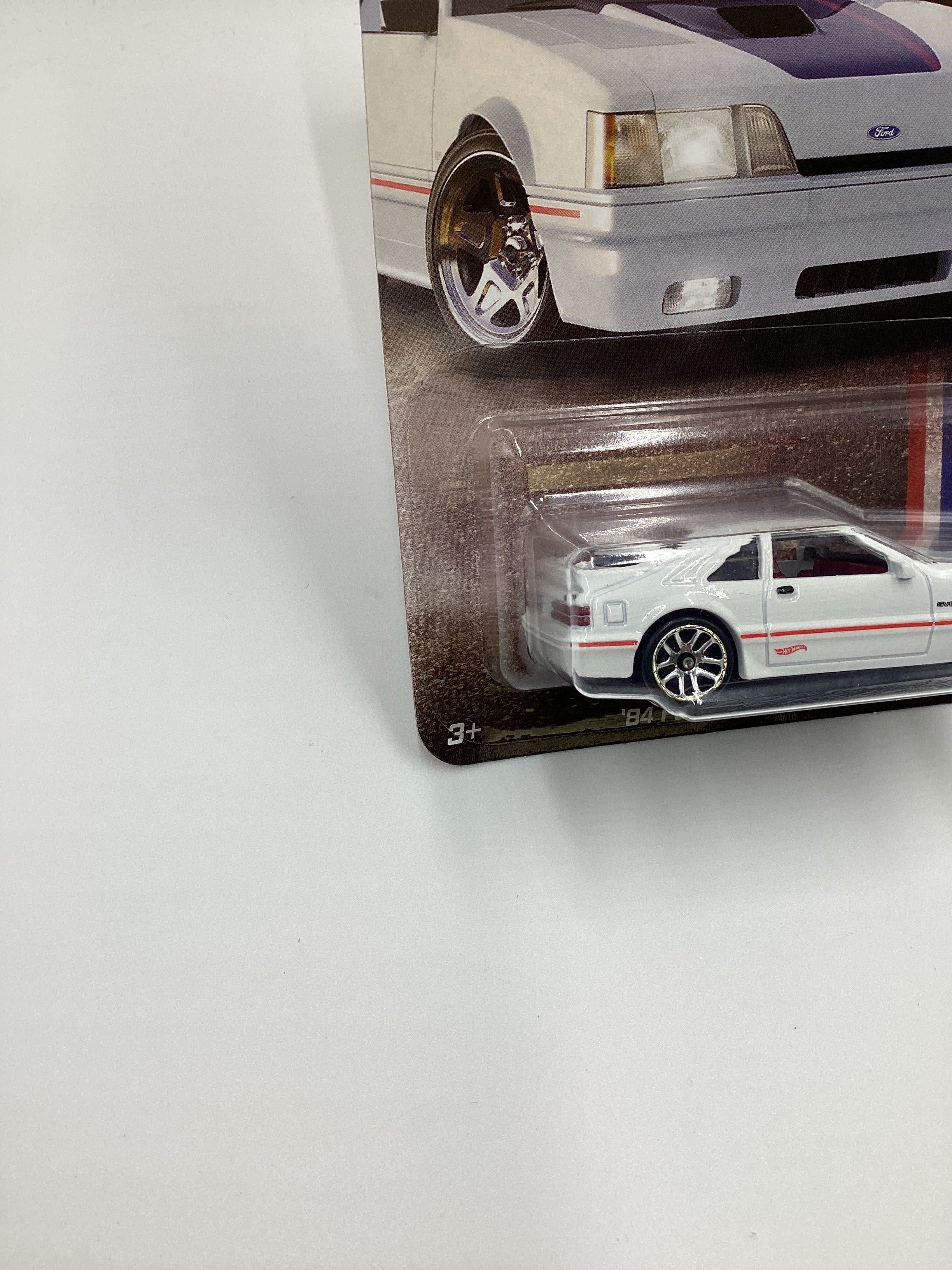 2024 Hot Wheels Silver Series 60 Years Mustang #1 84 Ford Mustang SVO White 151A - Image 5