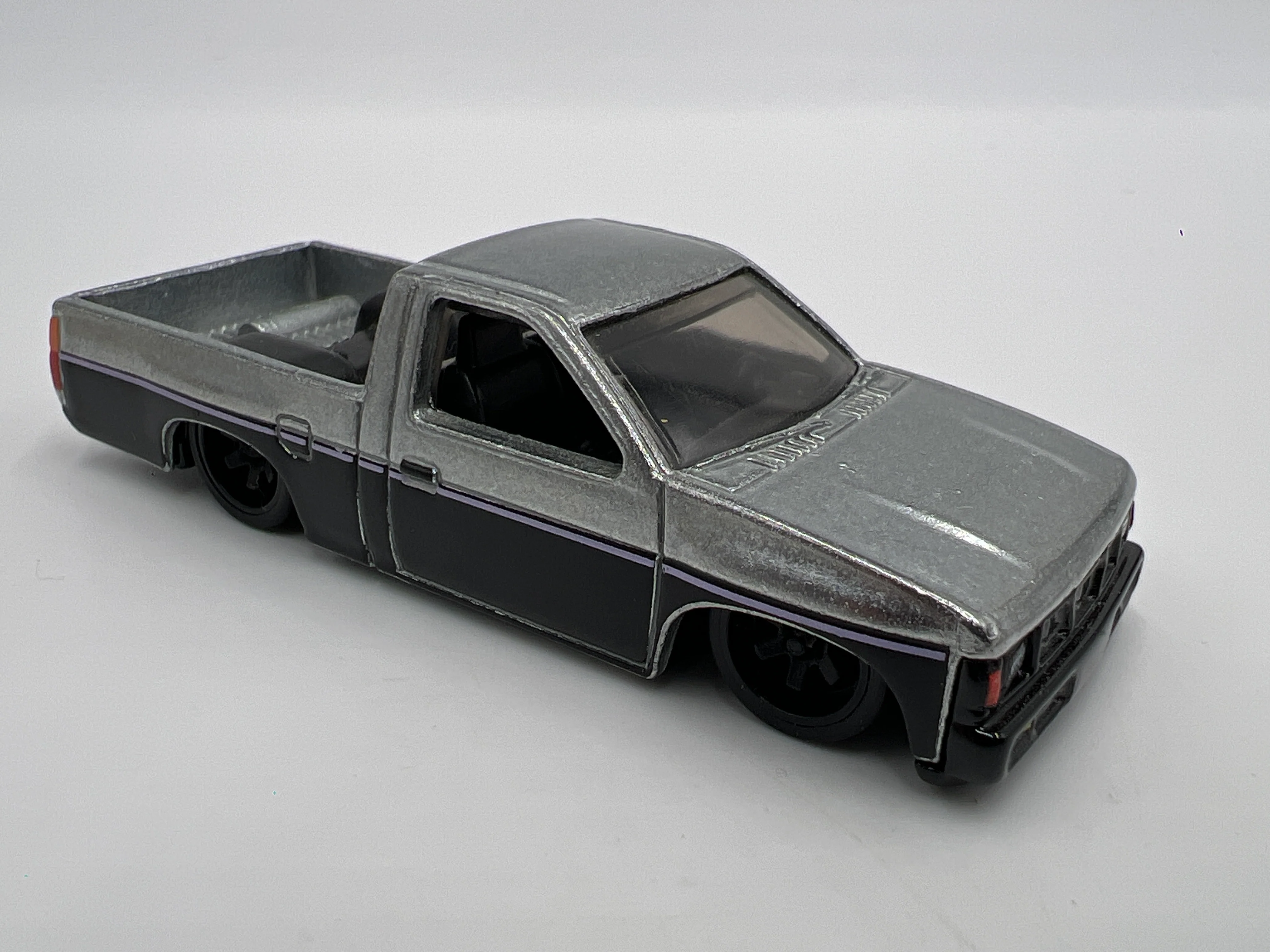 2025 Hot Wheels 1/64 Zamac Set 93 Nissan D21 Hardbody Pick-Up Loose CUSTOM