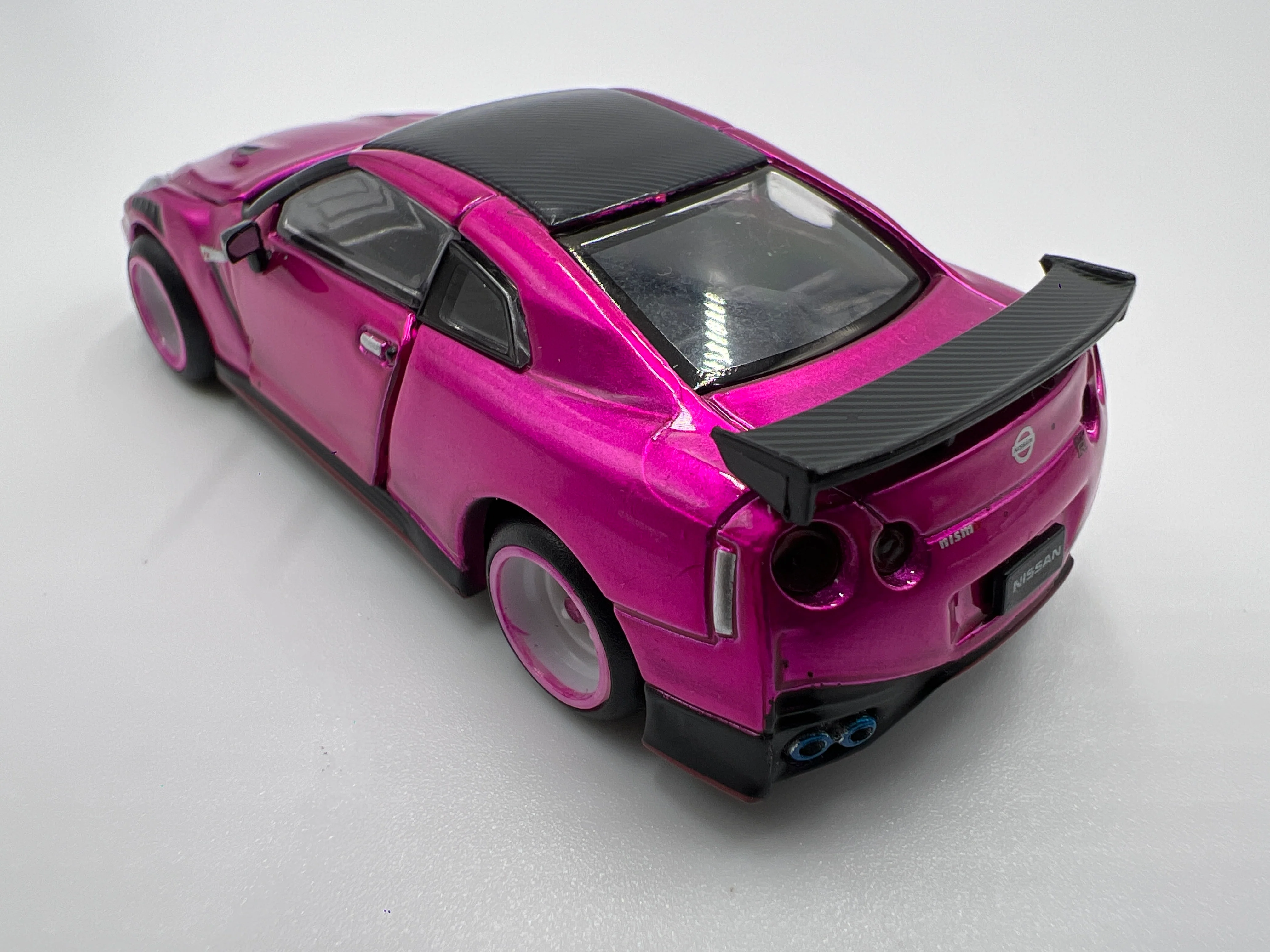 Era Car Nissan GT-R Nismo 2020 Pink Loose CUSTOM - Image 3