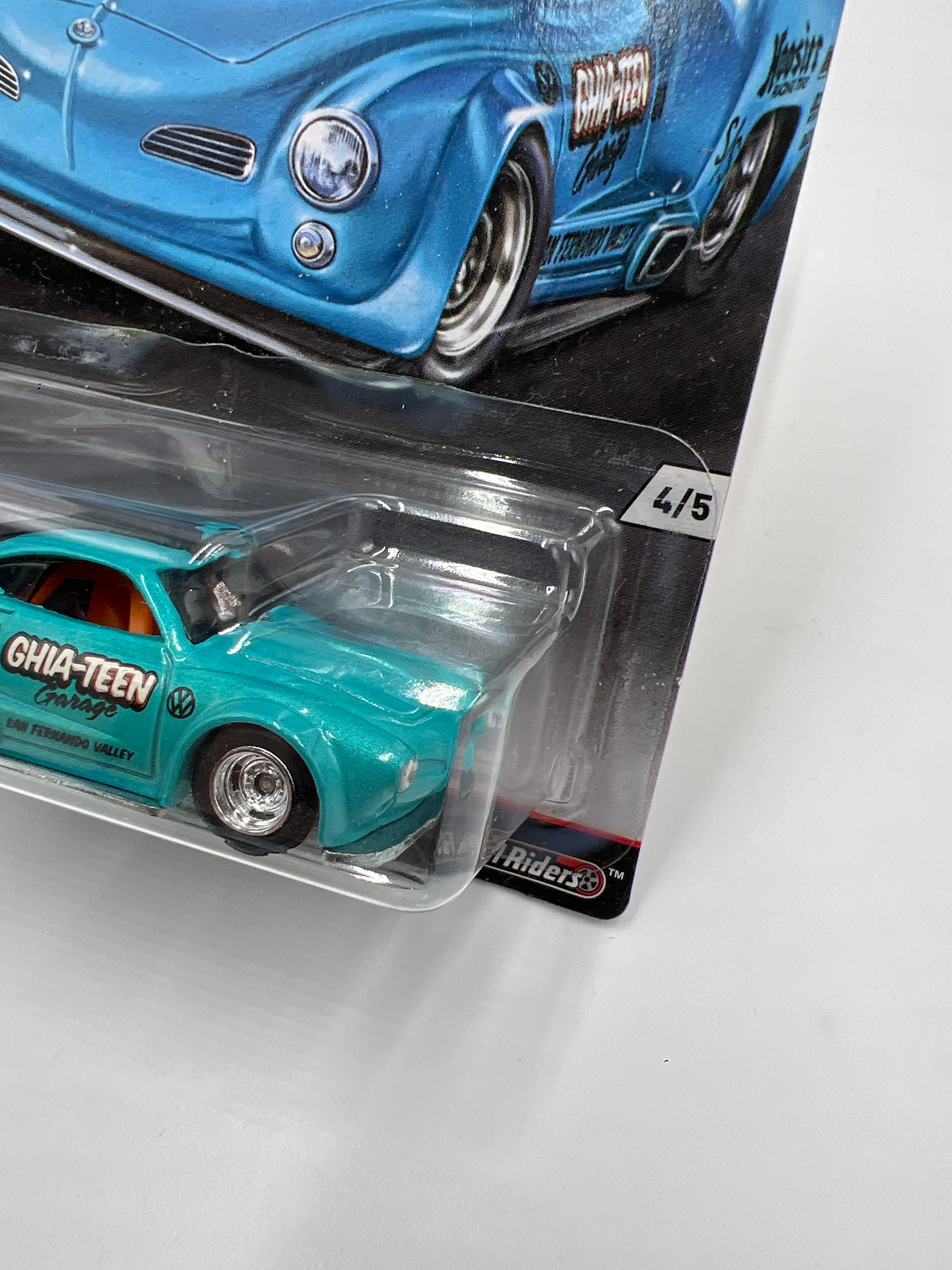 Hot Wheels Car Culture Track Day #4 Volkswagen Karmann Ghia Blue - Image 4