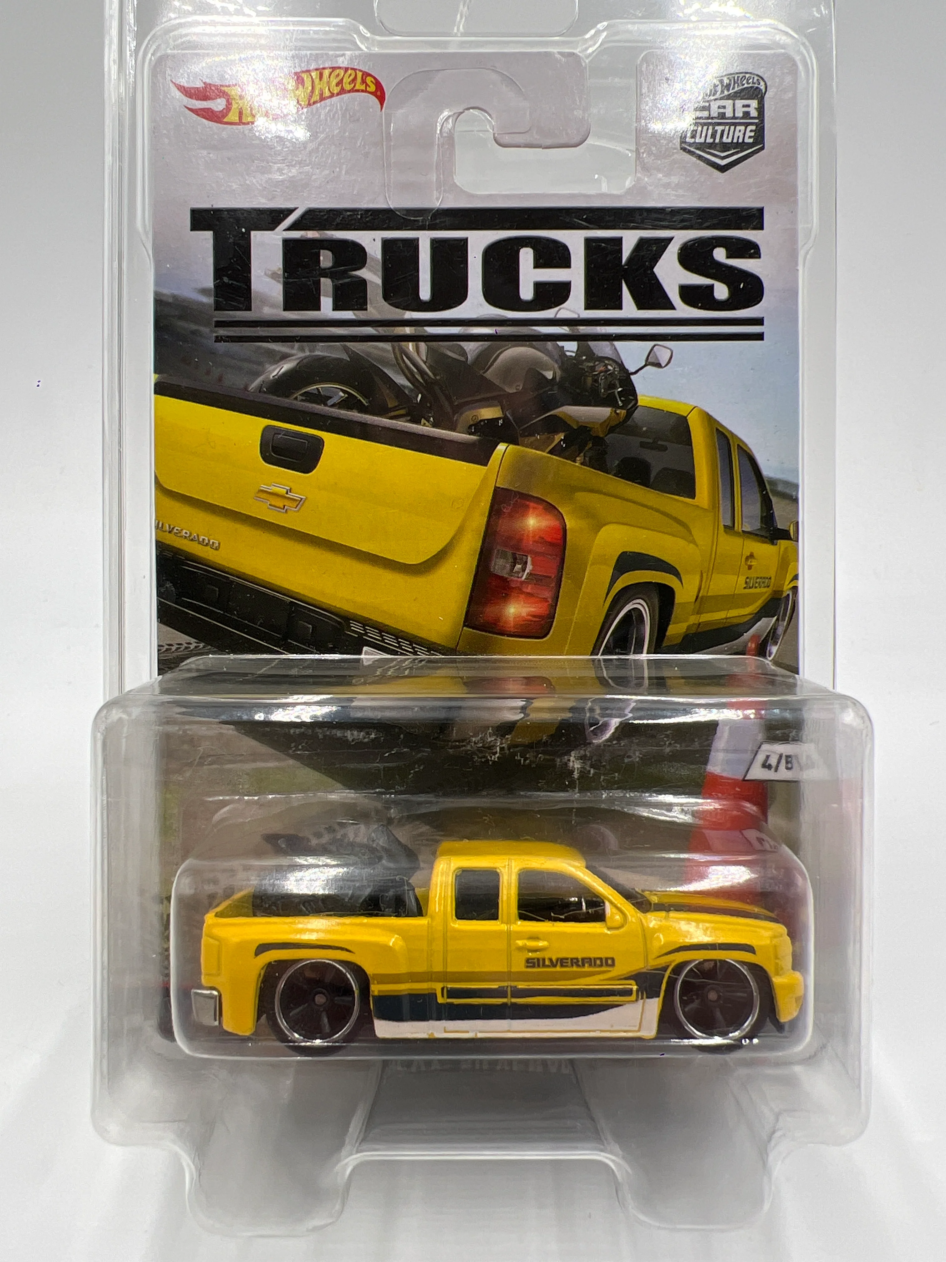 Hot Wheels Car Culture Trucks #4 Chevy Silverado Yellow W/Protector - Image 8