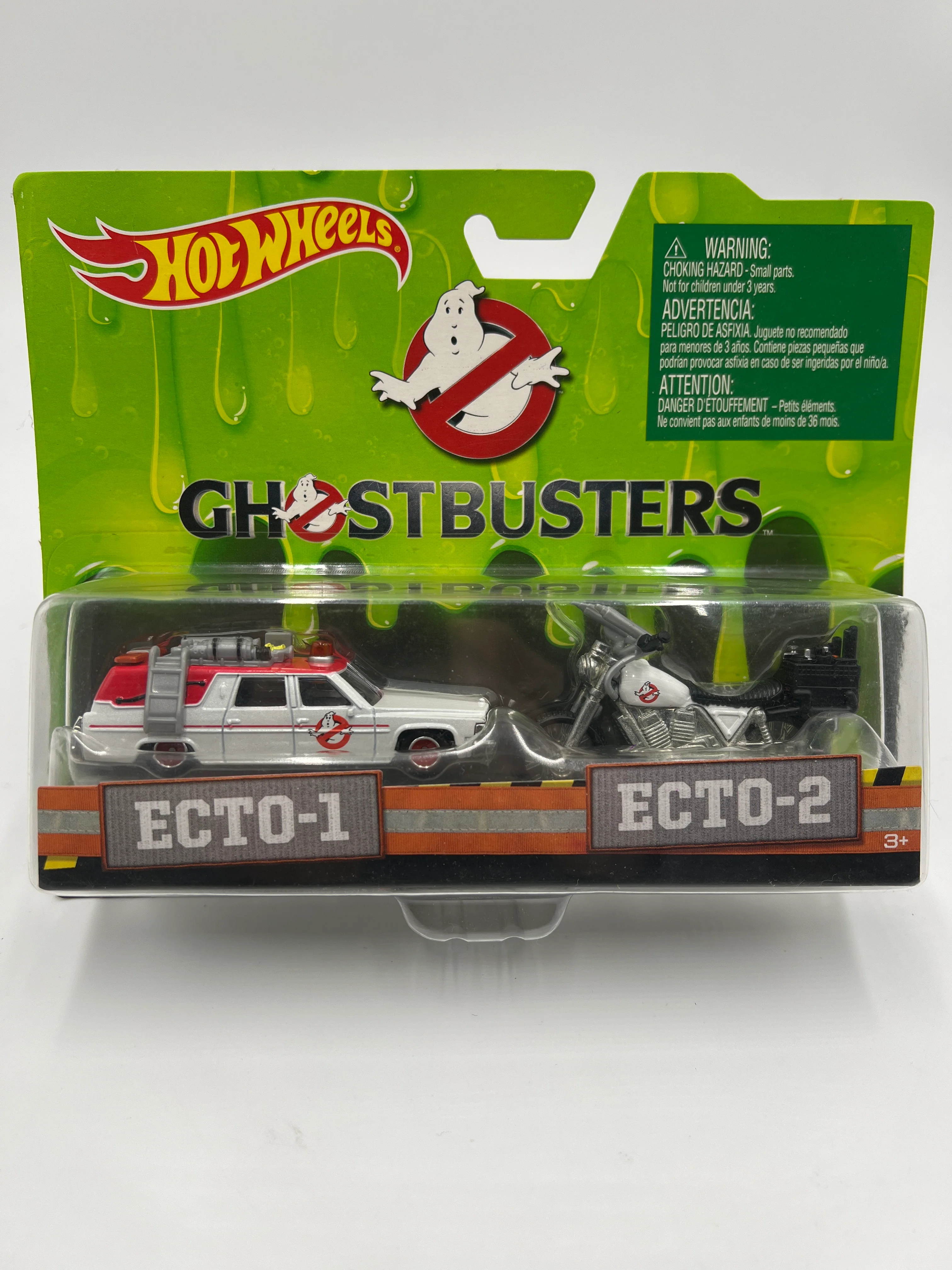 2016 Hot Wheels Ghostbusters 2 Pack Premium Ecto-1 & Ecto-2 W/Protector - Image 2