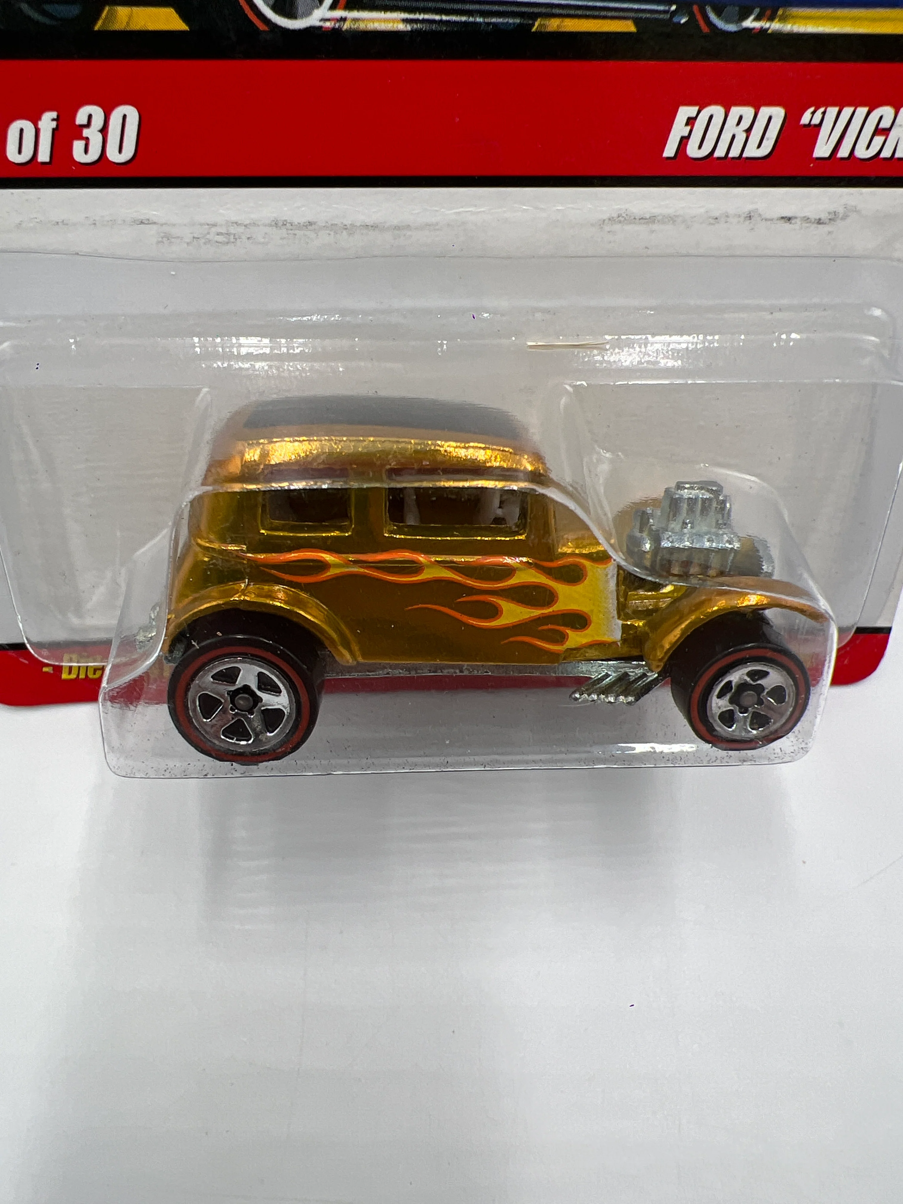2007 Hot Wheels Classics Series 3 #11 Ford Vicky Gold - Image 3
