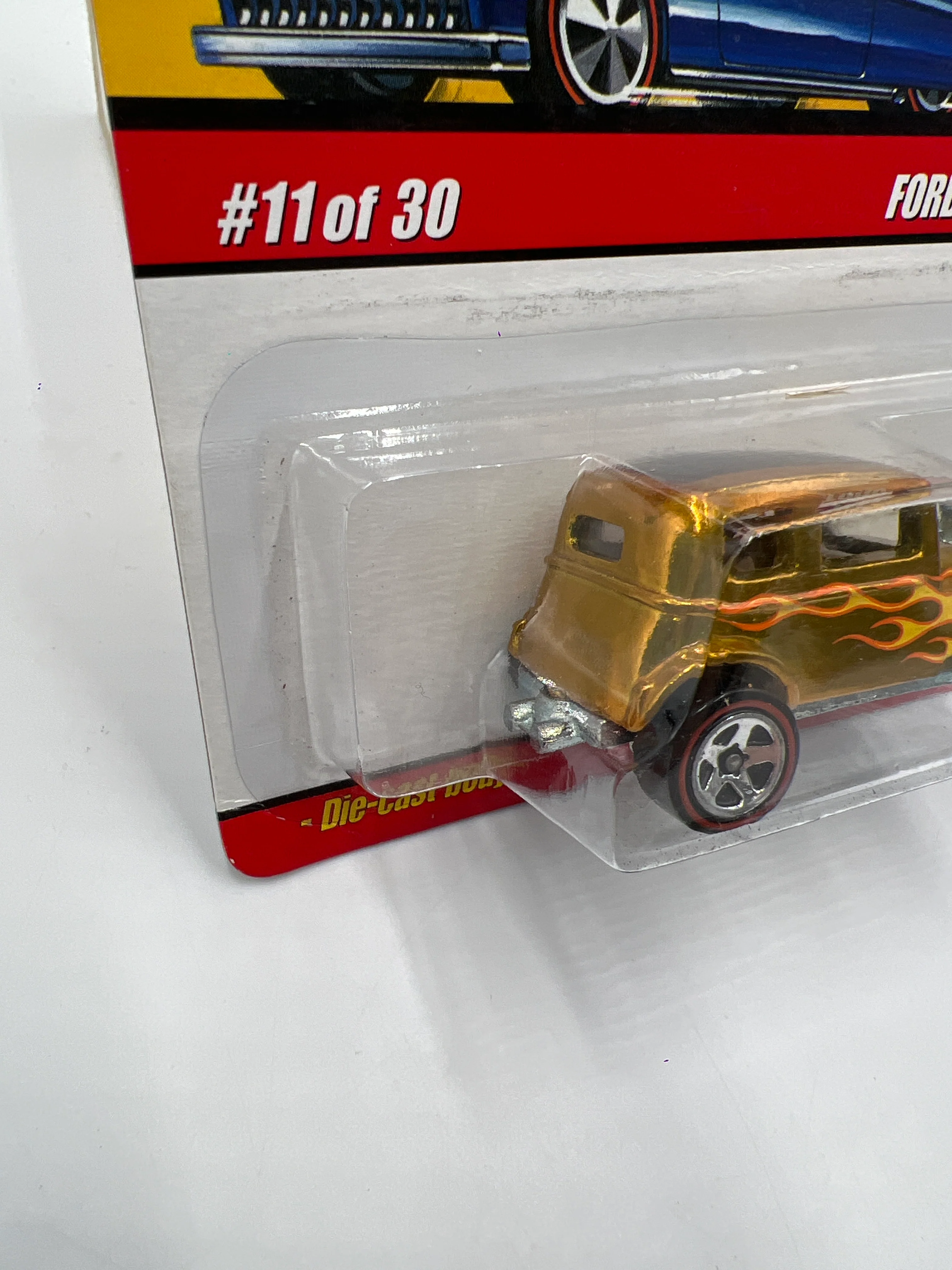 2007 Hot Wheels Classics Series 3 #11 Ford Vicky Gold - Image 5