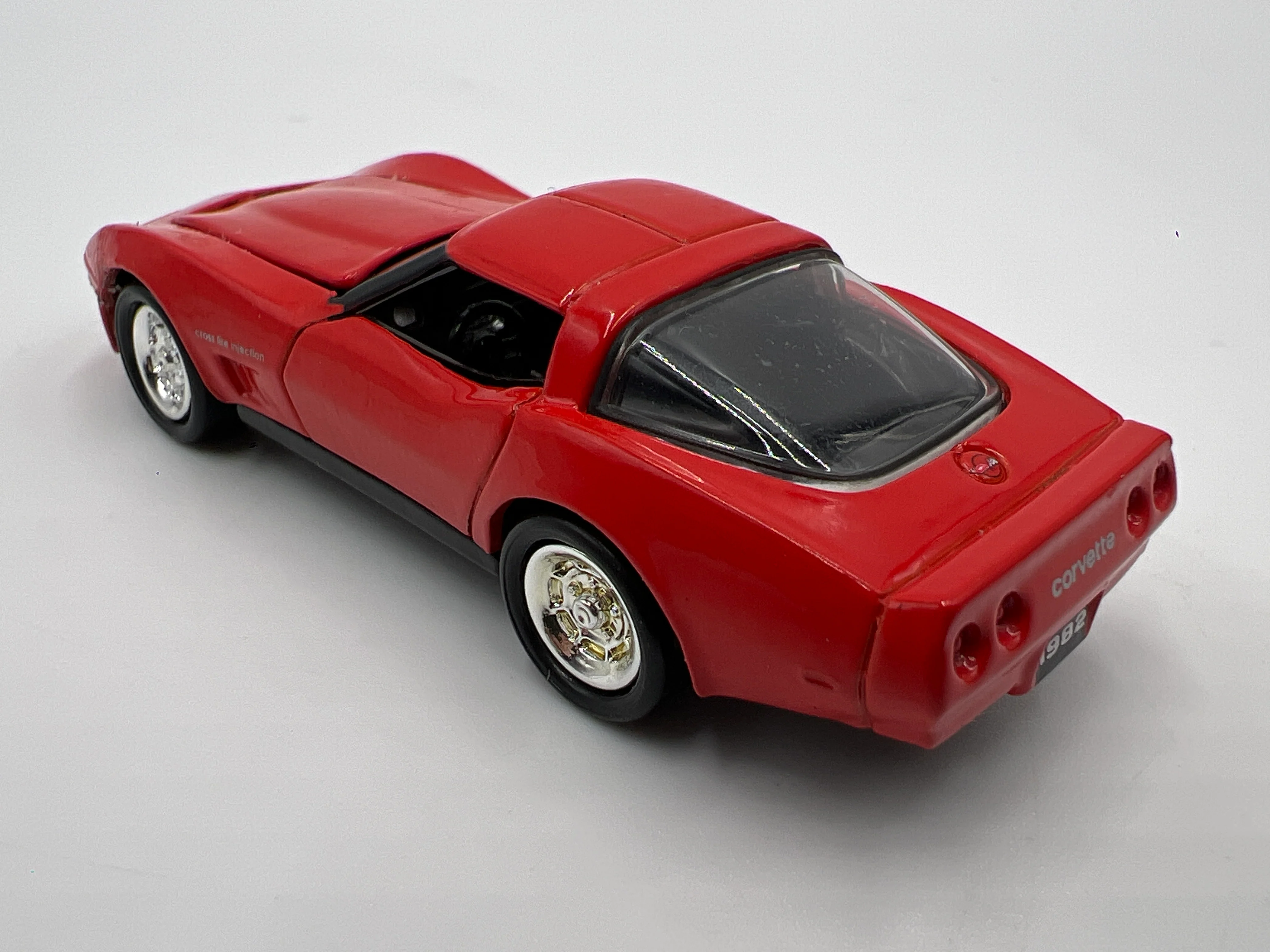 Hot Wheels Collectibles 1/64 Corvette Showcase 1982 Corvette Red Loose - Image 2