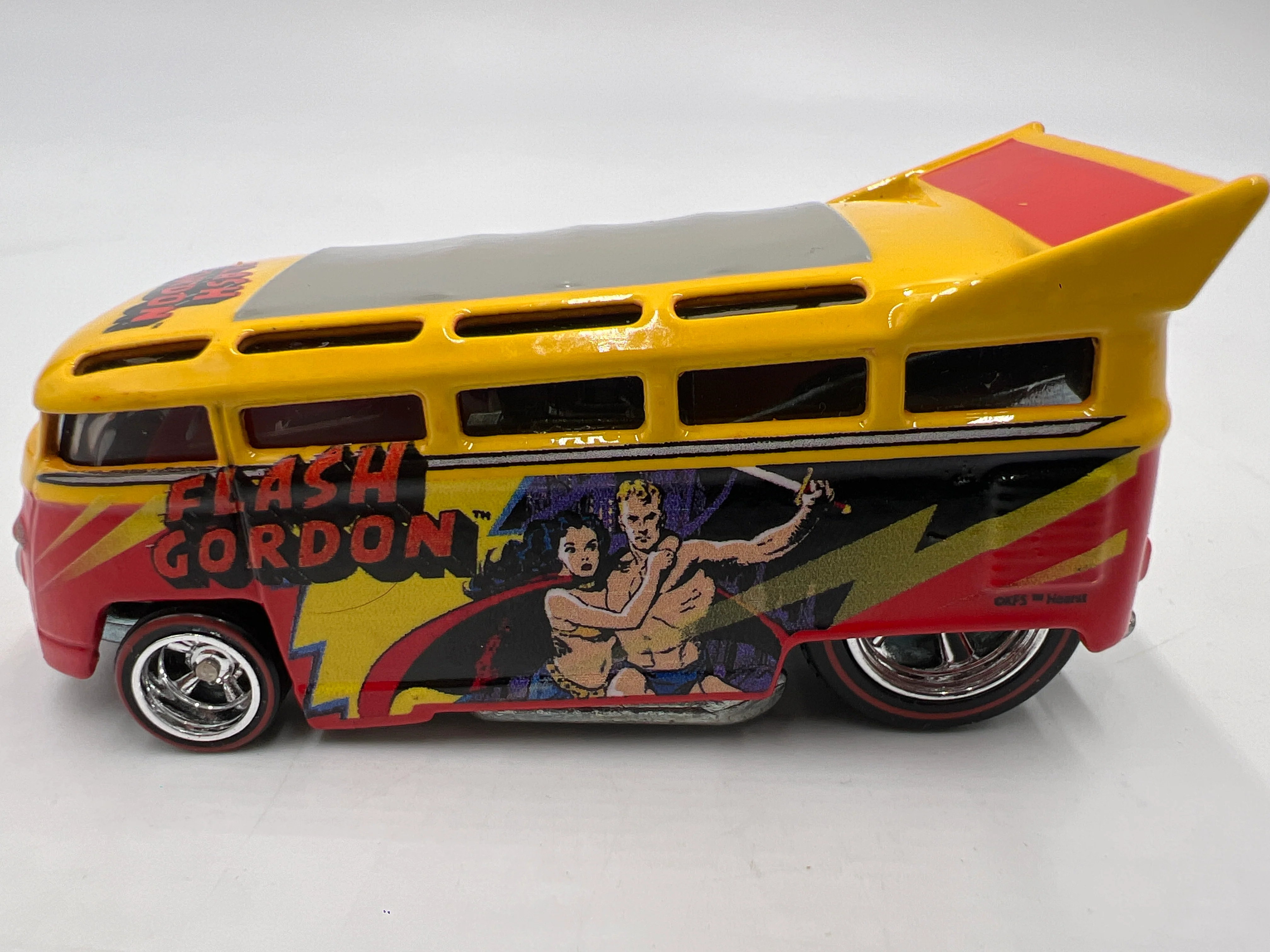 Hot Wheels Pop Culture Premium Volkswagen Drag Bus Flash Gordon Yellow/Orange Loose - Image 6