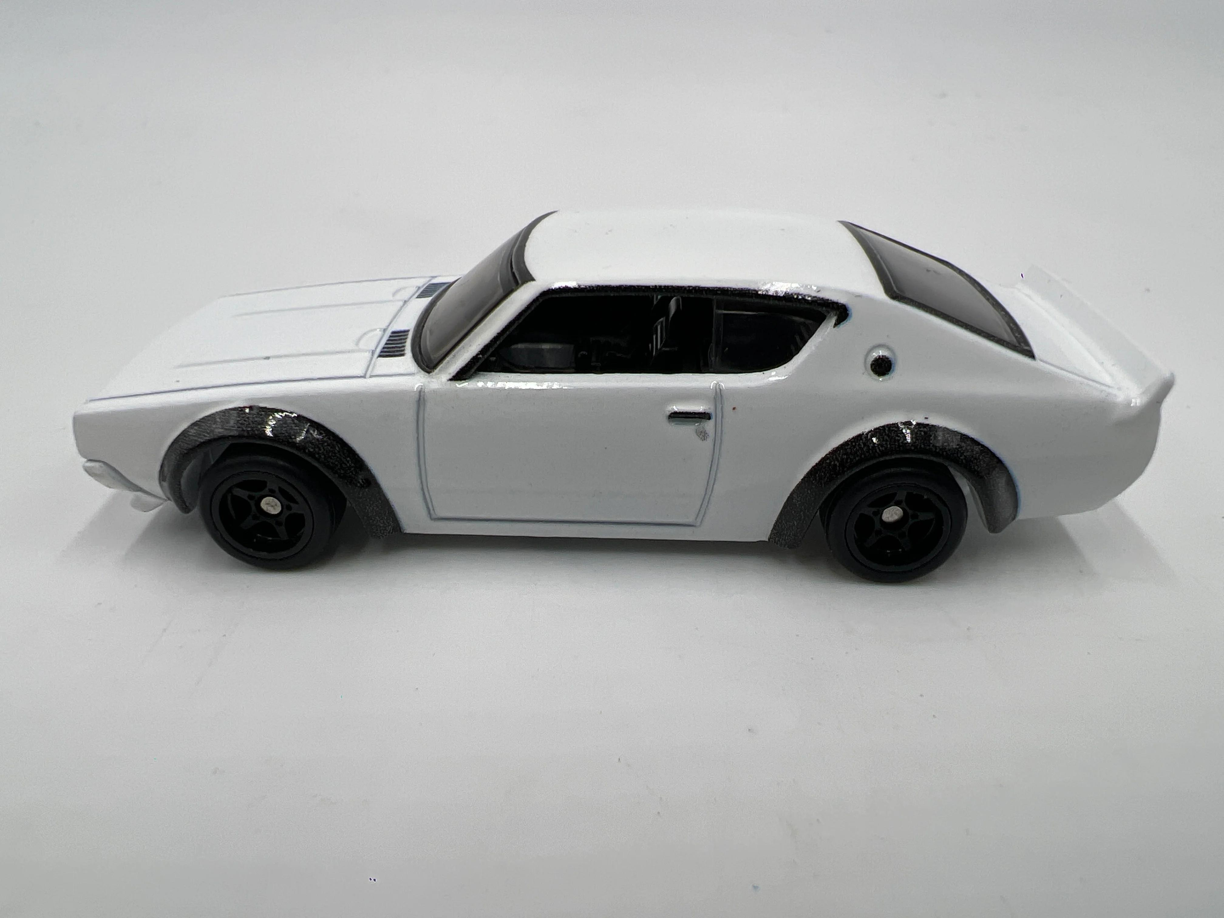 Hot Wheels Diorama Premium Nissan Skyline 2000GT-R LBWK White Loose - Image 5