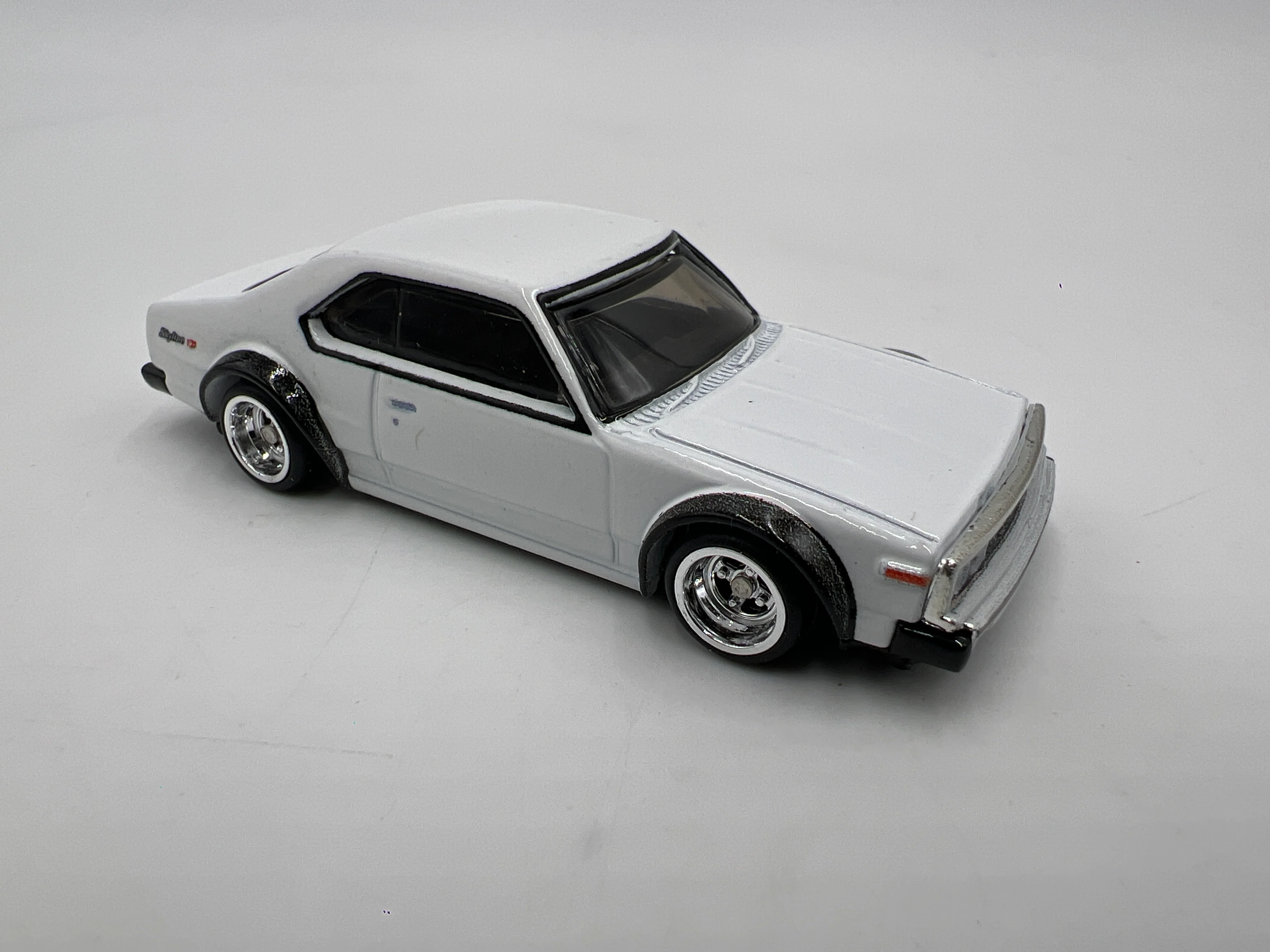 Hot Wheels Diorama Premium Nissan Skyline C210 White Loose - Image 2