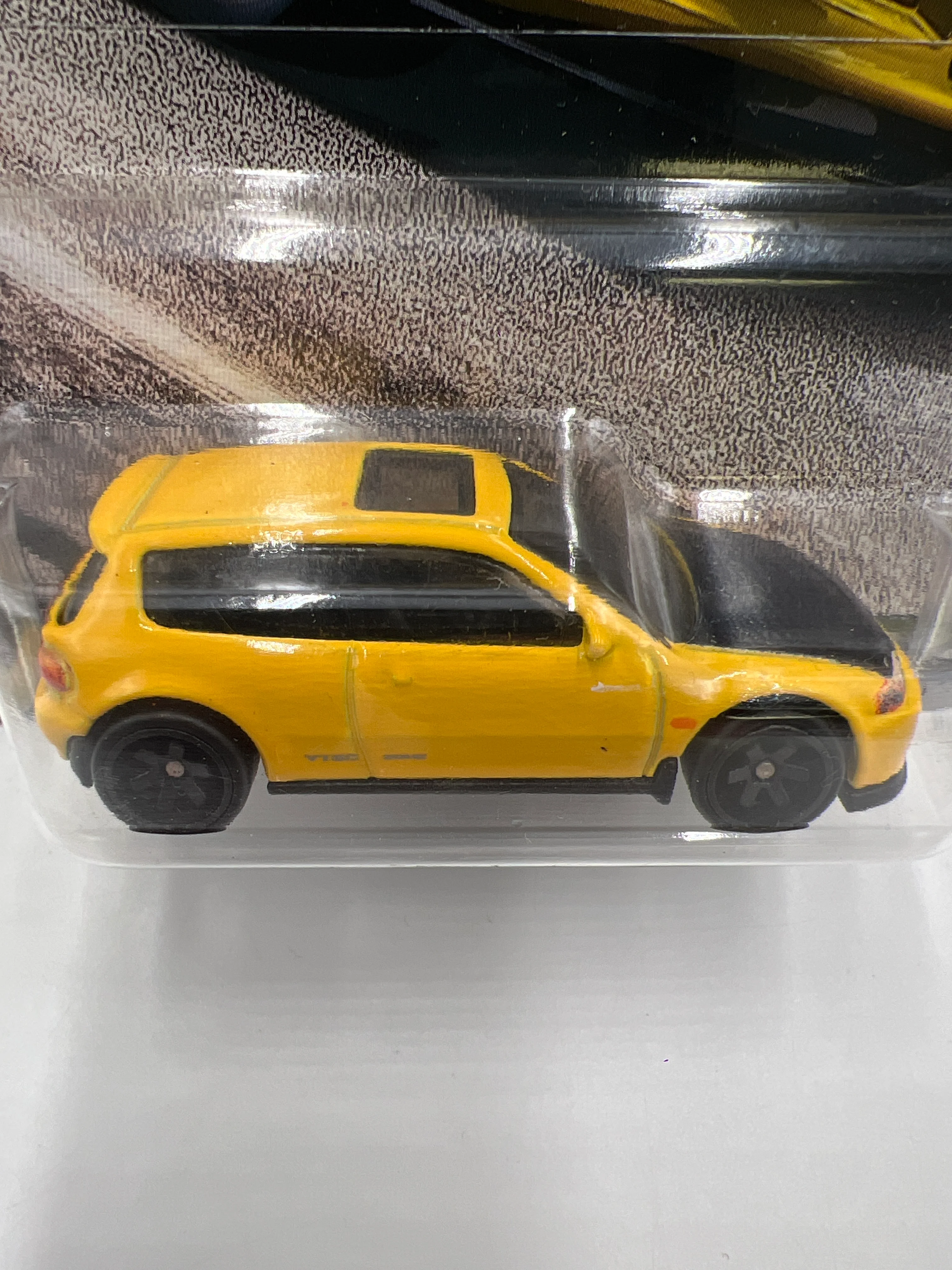 Hot Wheels Fast & Furious Fast Tuners #4 Honda Civic EG Yellow W/Protector - Image 3