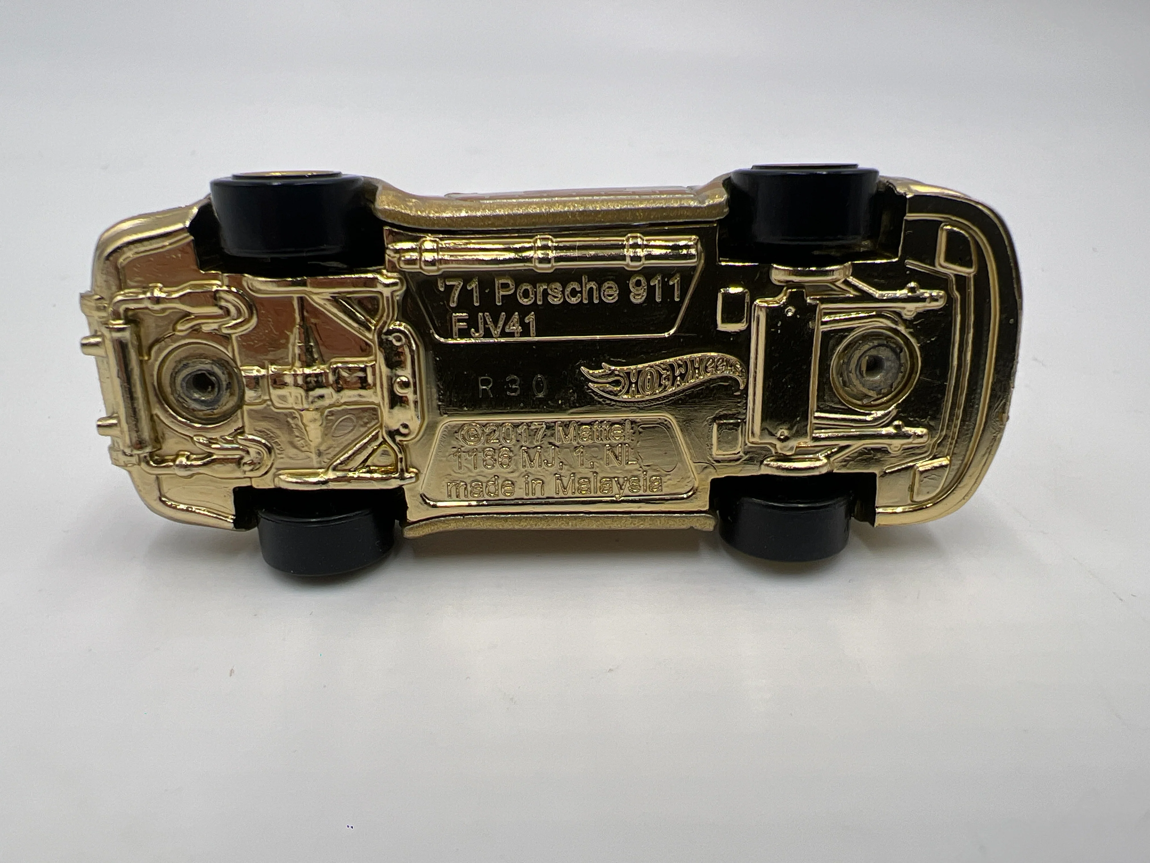 2022 Hot Wheels FAO Schwarz Loose 71 Porsche 911 Gold - Image 6