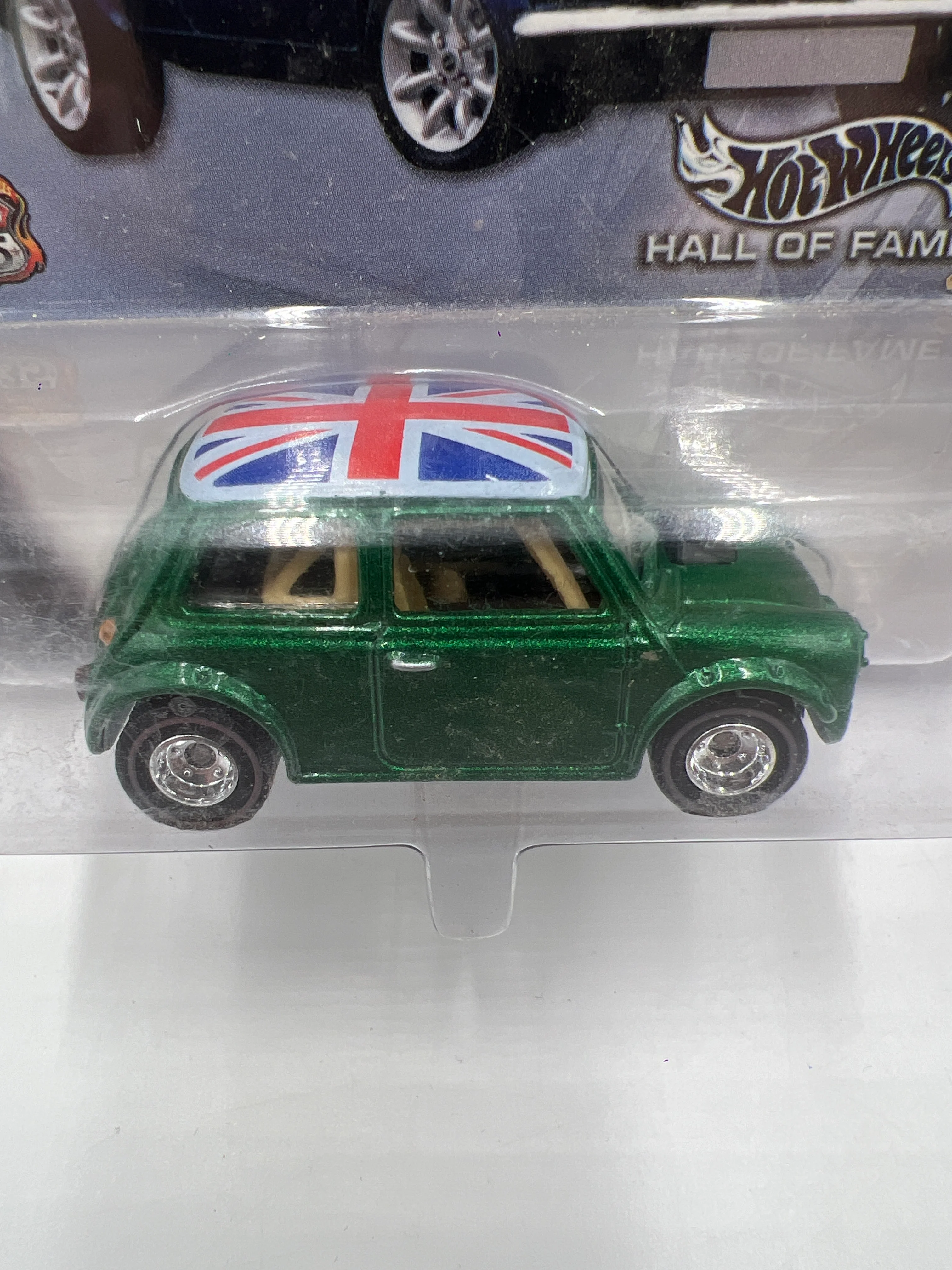 Hot Wheels Hall of Fame Greatest Rides Mini Cooper Green 271i - Image 3