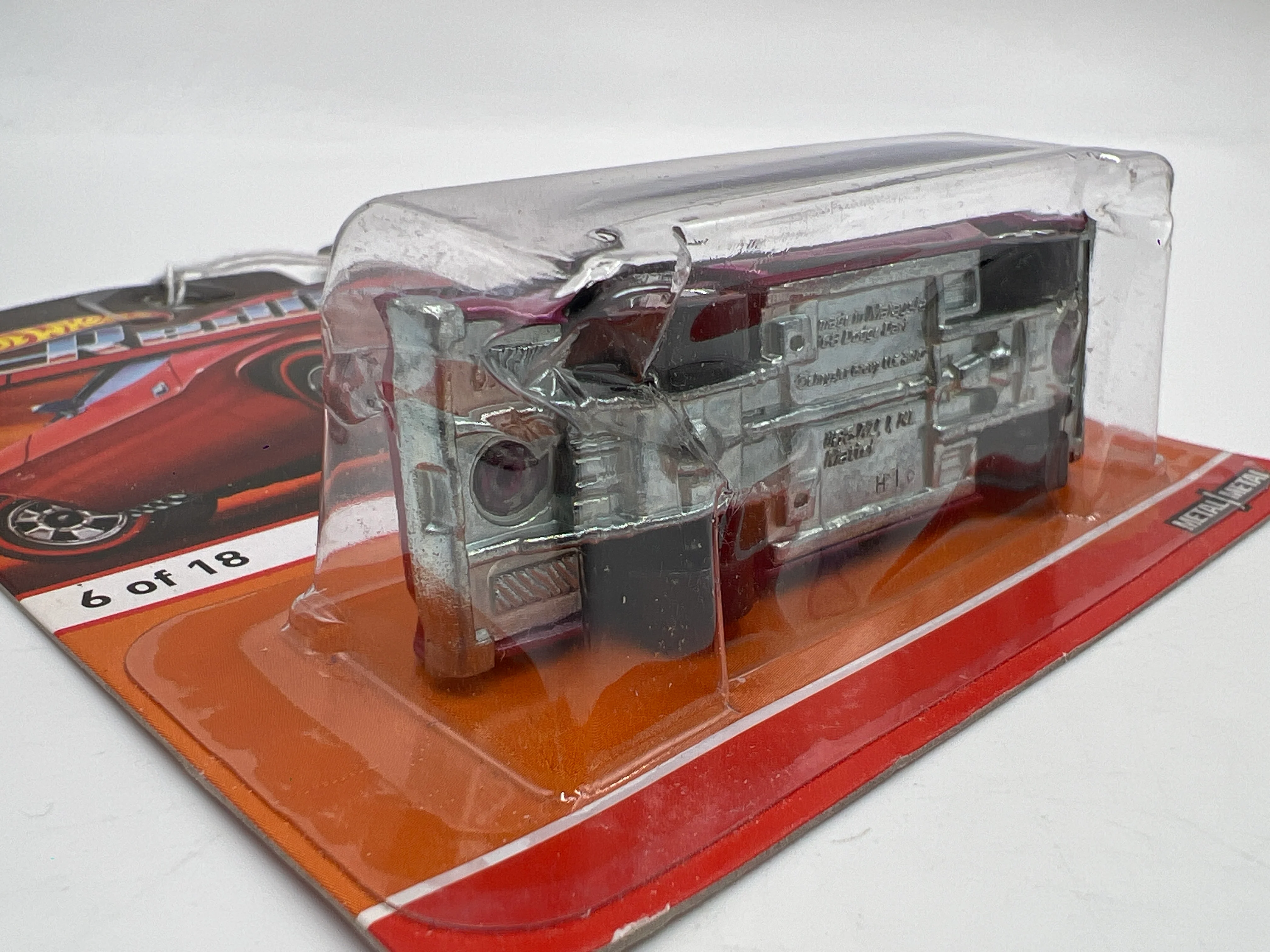 Hot Wheels Heritage Redline #6 68 Dodge Dart Pink dented Blister 160N - Image 6