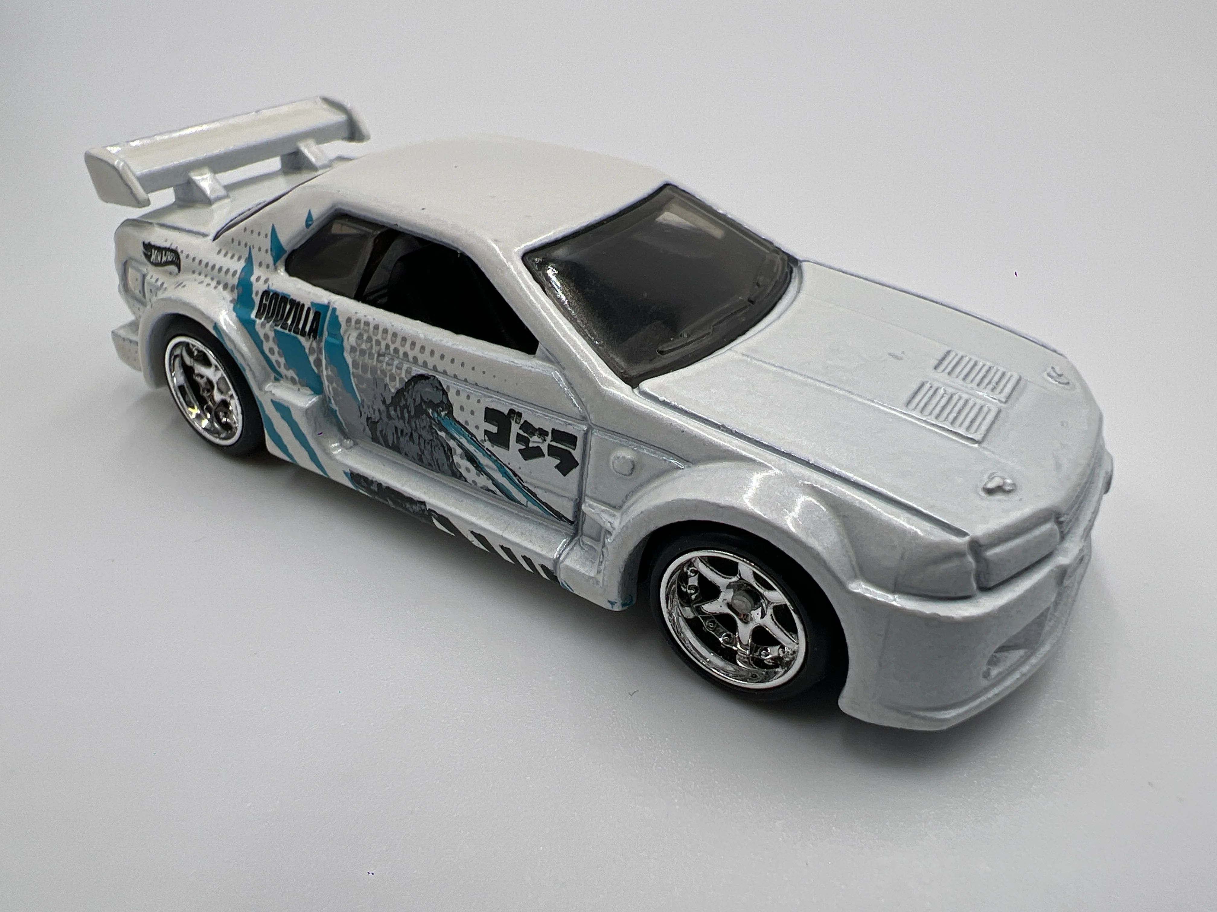 Hot Wheels Nissan Skyline GT-R R32 White Loose CUSTOM - Image 2