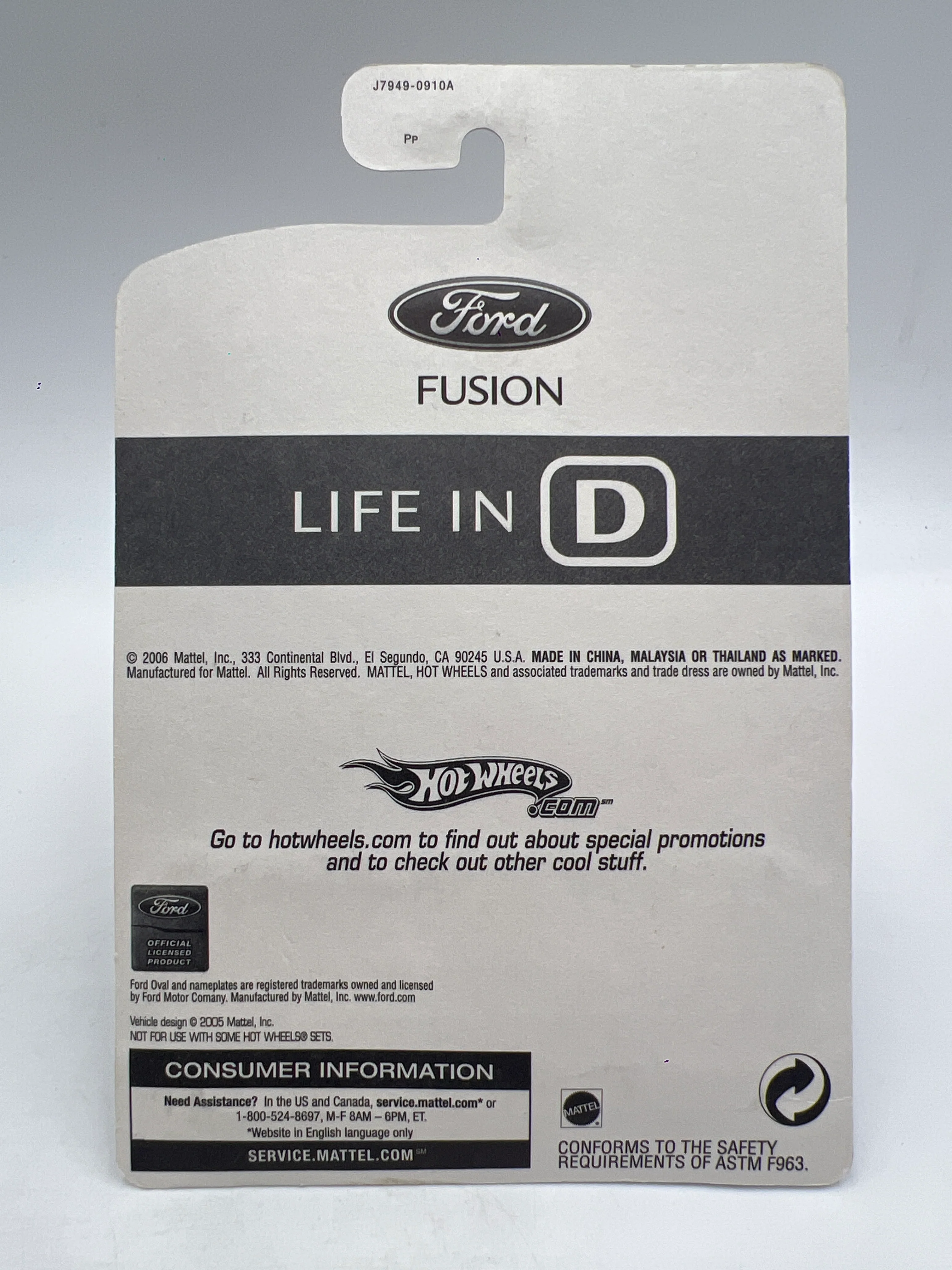 Hot Wheels Life In D Ford Dealer Promo 2006 Ford Fusion Red W/Protector - Image 6