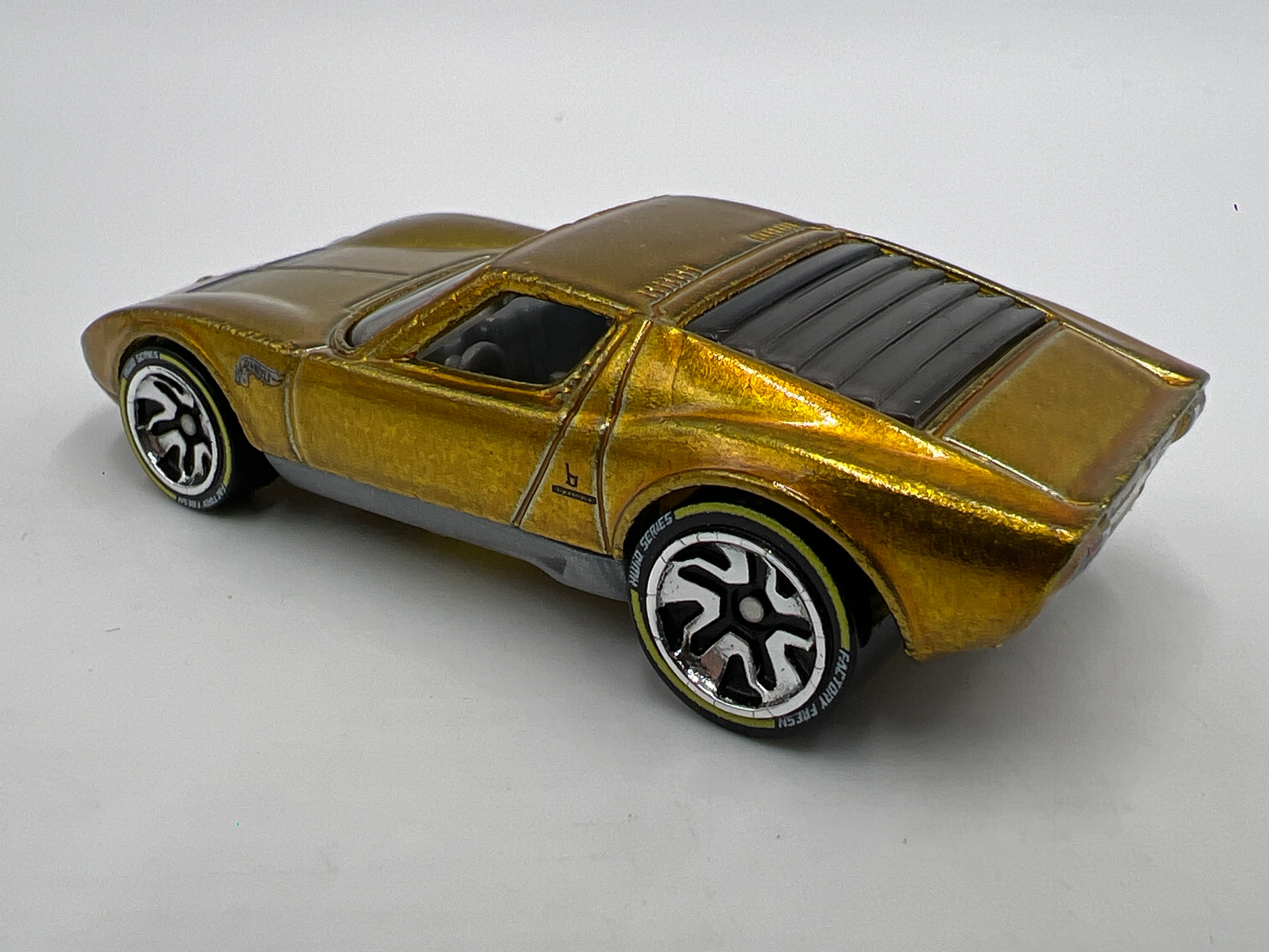 Hot Wheels iD Factory Fresh Series 1 #3 71 Lamborghini Miura P400 SV Gold - Image 3