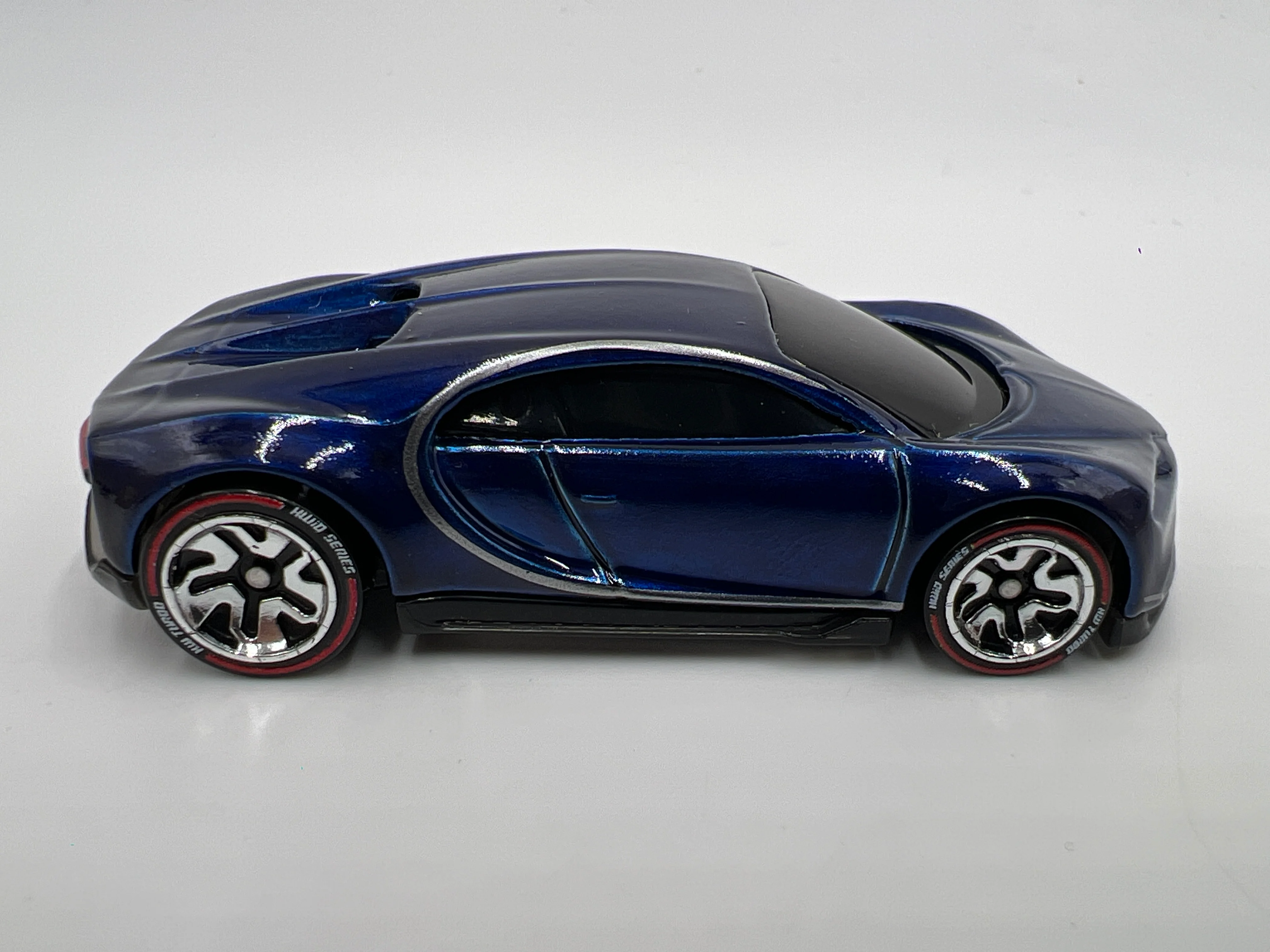 Hot Wheels iD Turbo Series 2 #3 16 Bugatti Chiron Blue sealed - Image 4