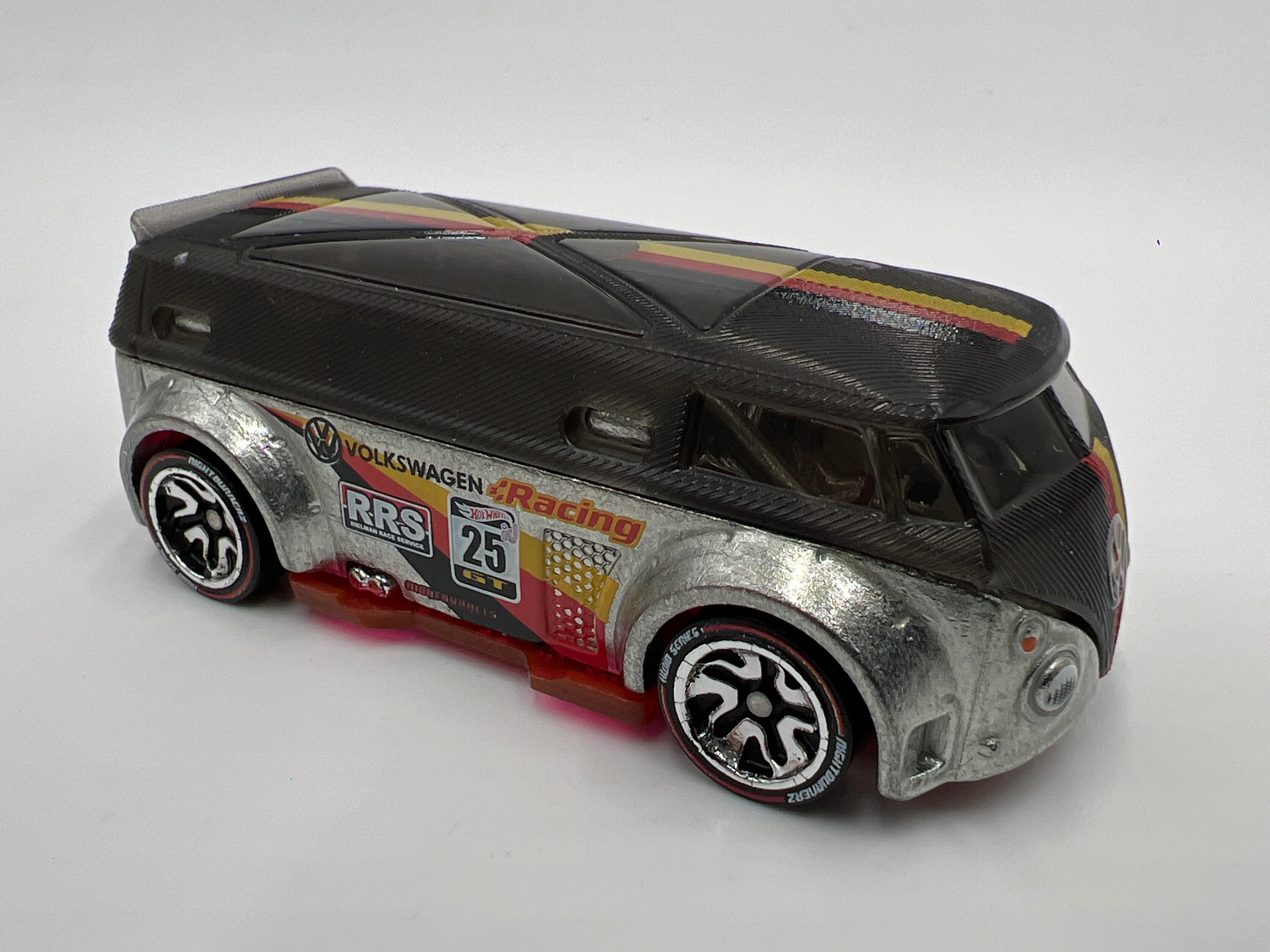 Hot Wheels iD Nightburnerz Series 1 #5 Volkswagen T1-GTR Silver - Image 2