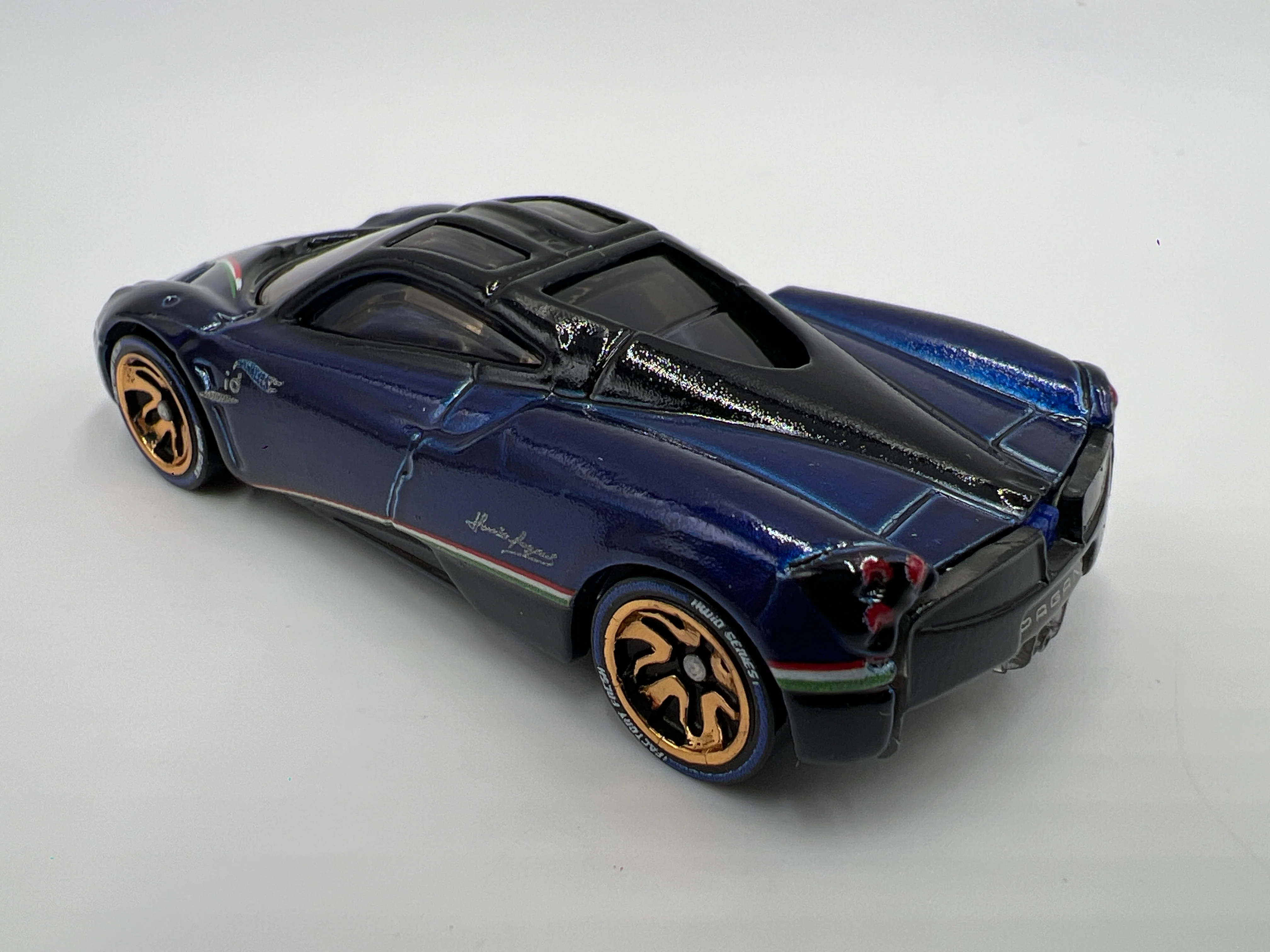 Hot Wheels iD Factory Fresh Series 1 #5 Pagani Huayra Blue - Image 3