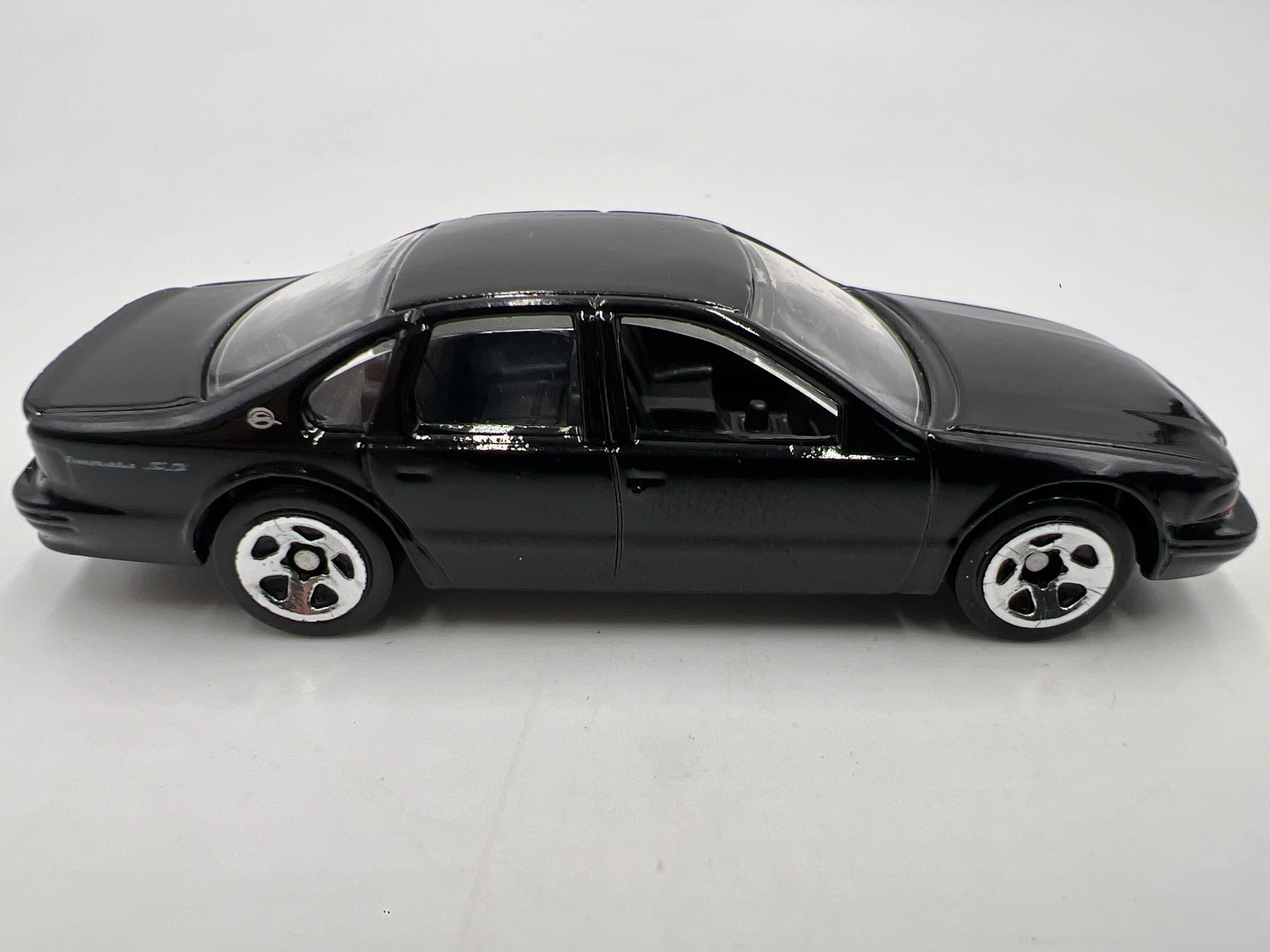 Hot Whees 96 Chevy Impala SS Black Loose - Image 4