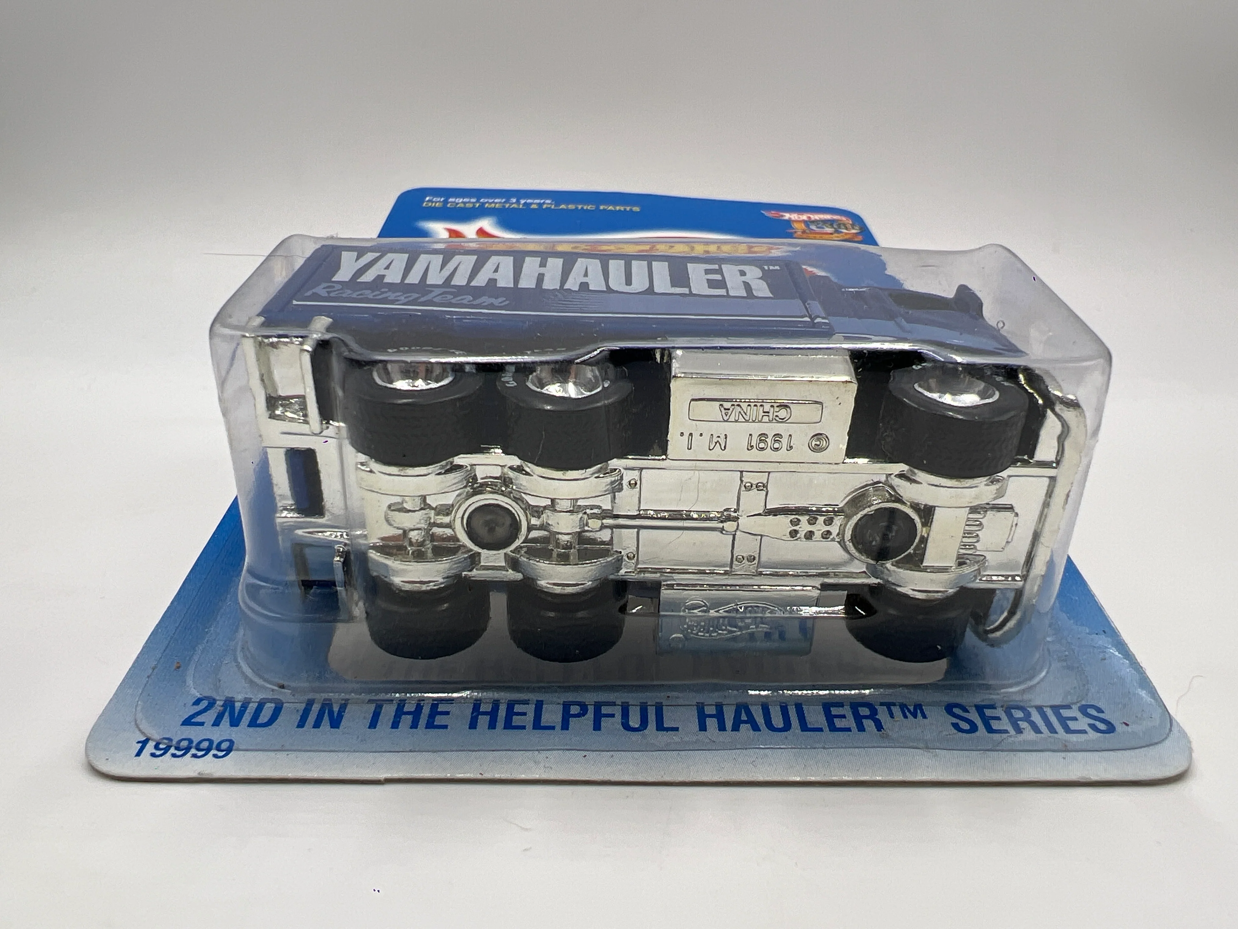 Hot Wheels Limited Edition Yamahauler Racing Team Helpful Hauler Blue W/Protector - Image 6