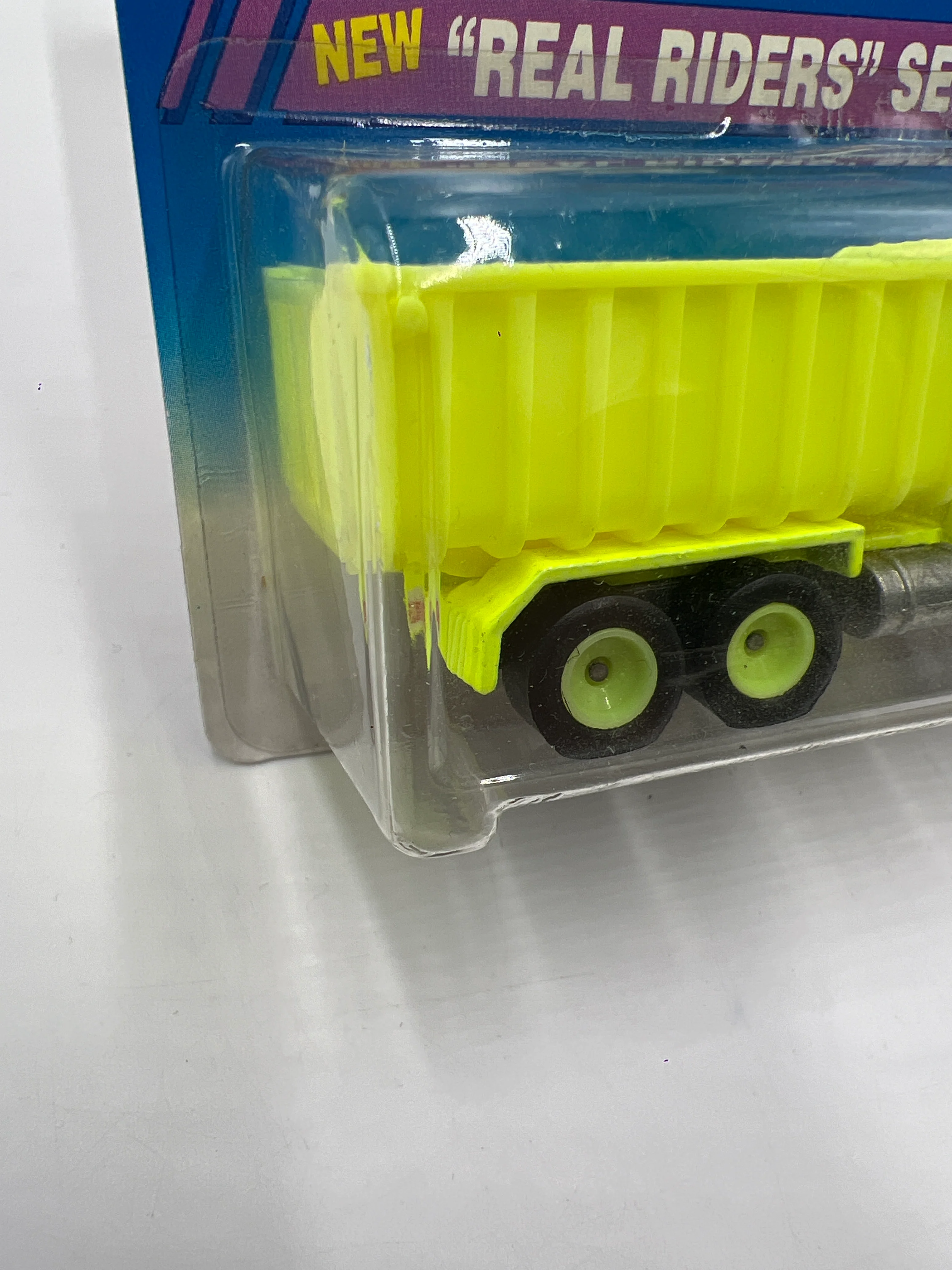 1995 Hot Wheels Real Riders Series 1/4 #317 Dump Truck Yellow W/Protector - Image 5