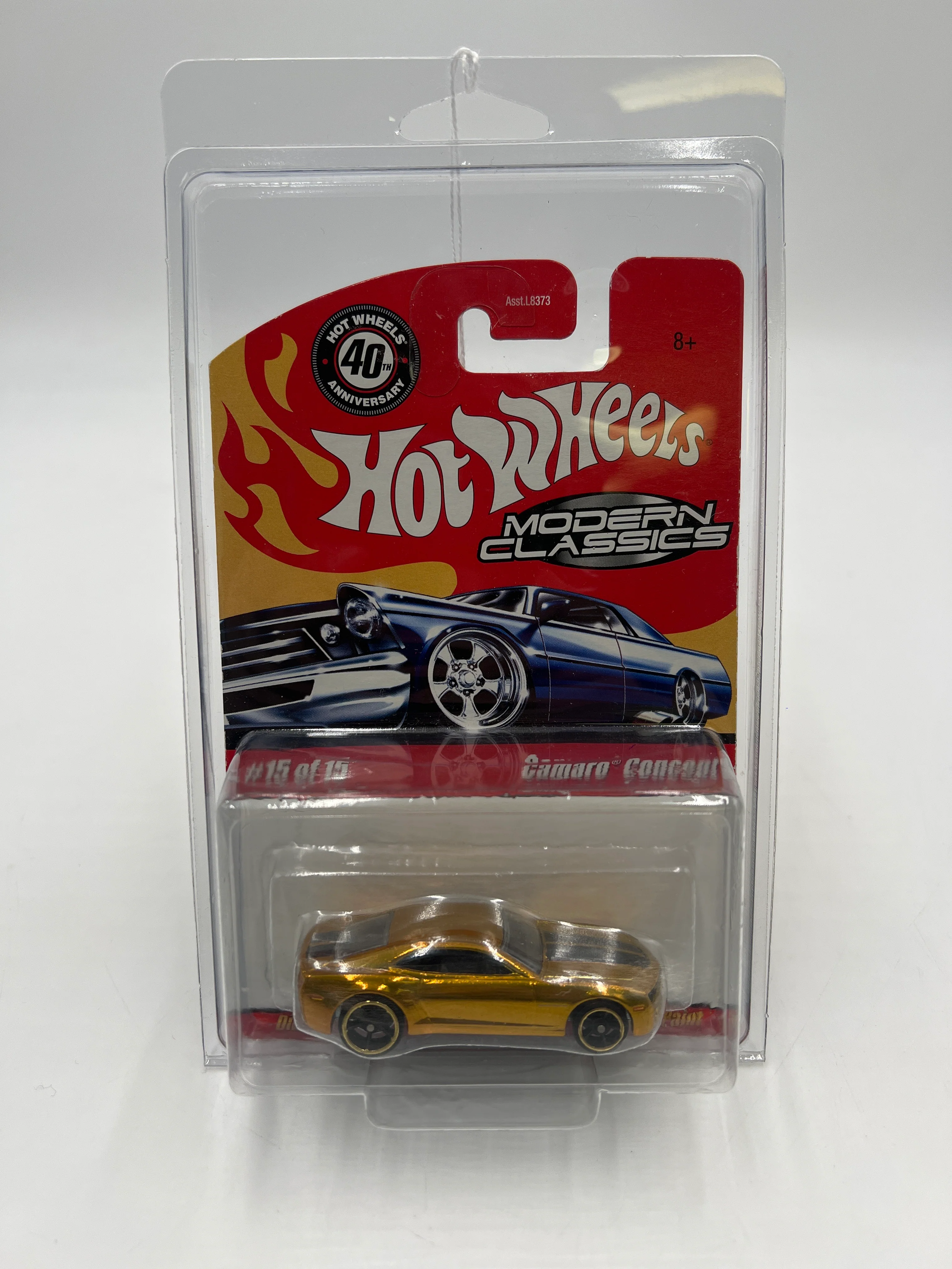 Hot Wheels Modern Classics #15 Camaro Concept Gold W/Protector - Image 8