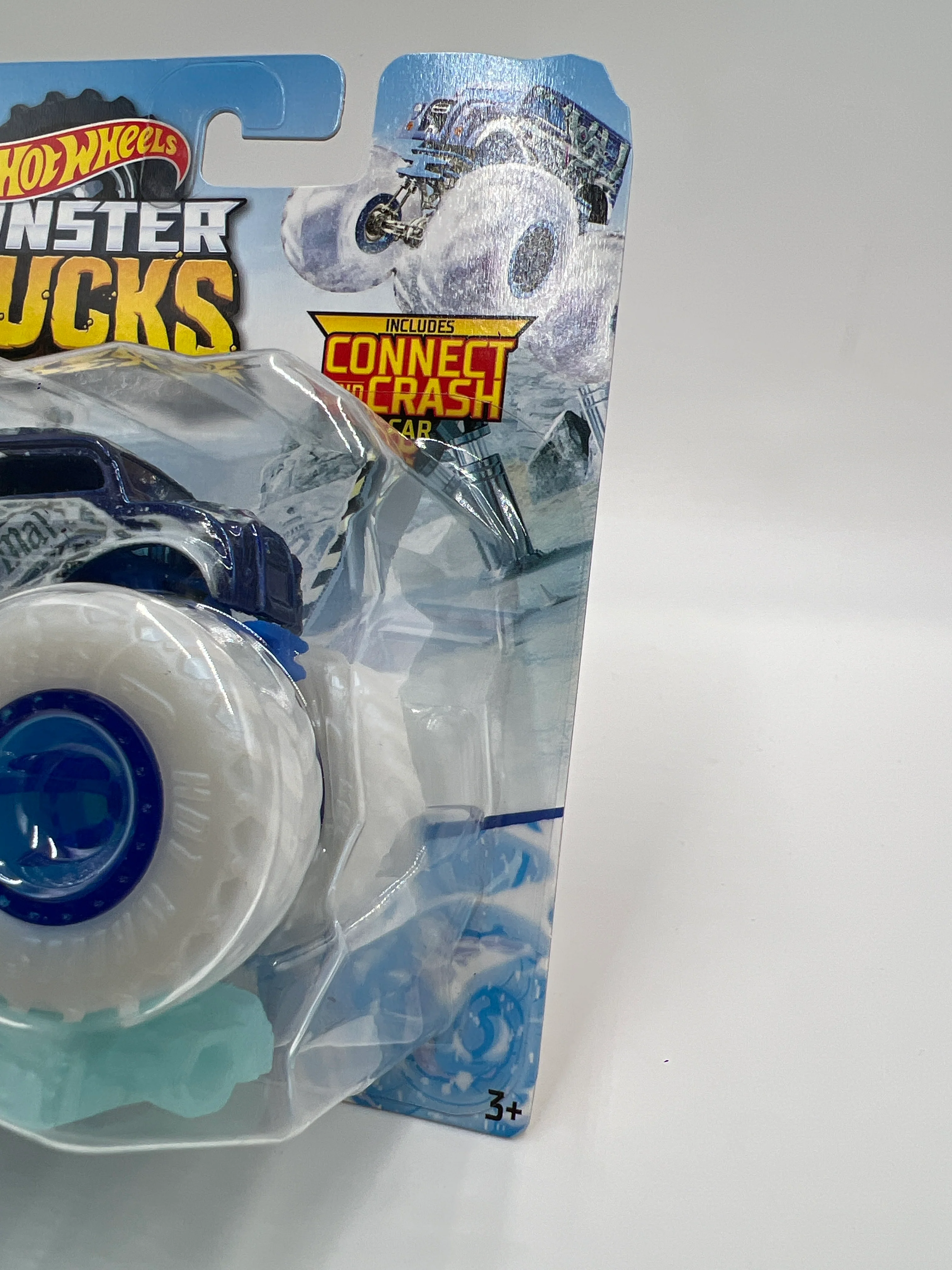 Hot Wheels Monster Trucks Blizzard Bashers Abyss-Mal W/Protector - Image 4