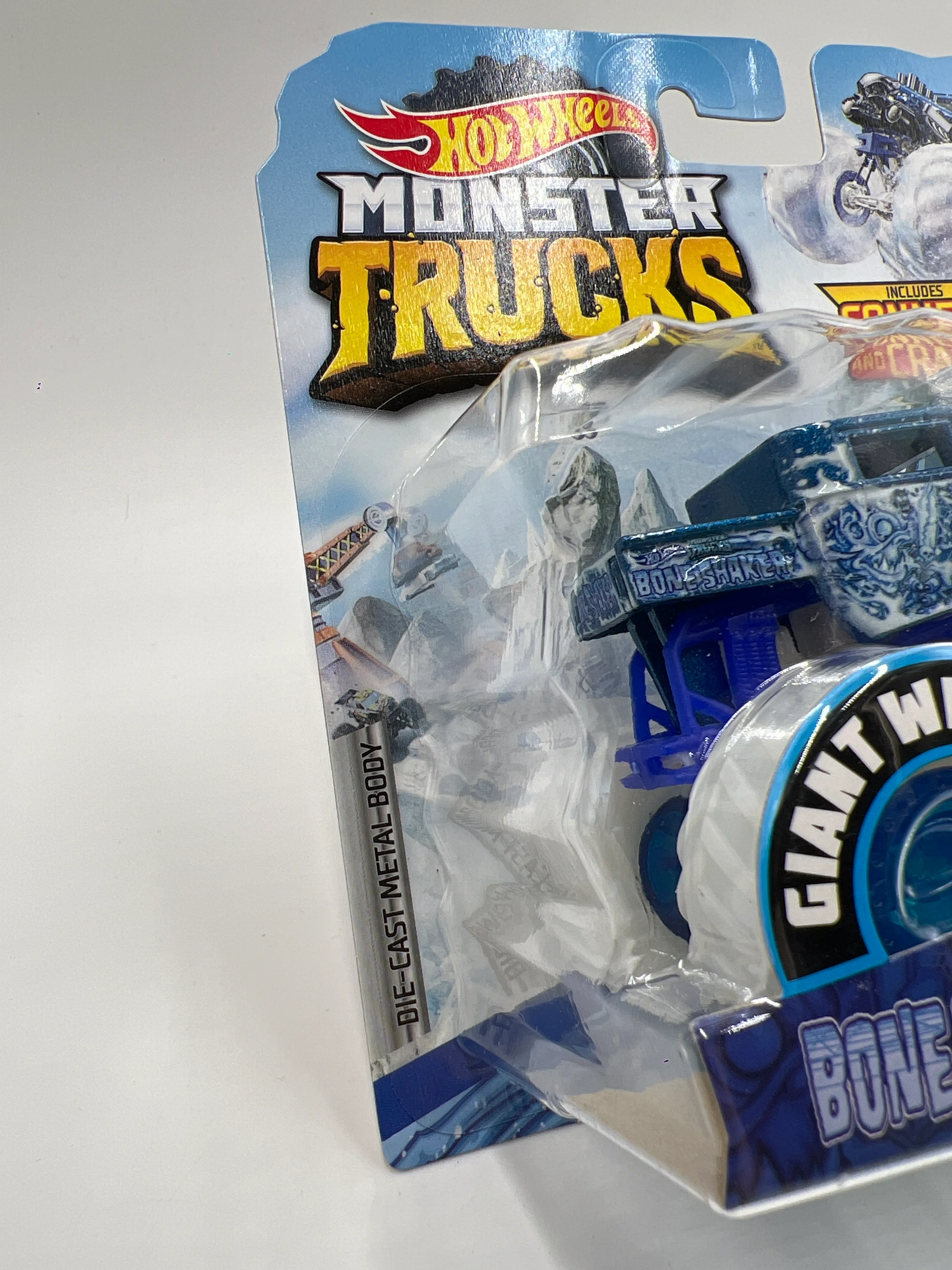 Hot Wheels Monster Trucks Blizzard Bashers Bone Shaker W/Protector - Image 5