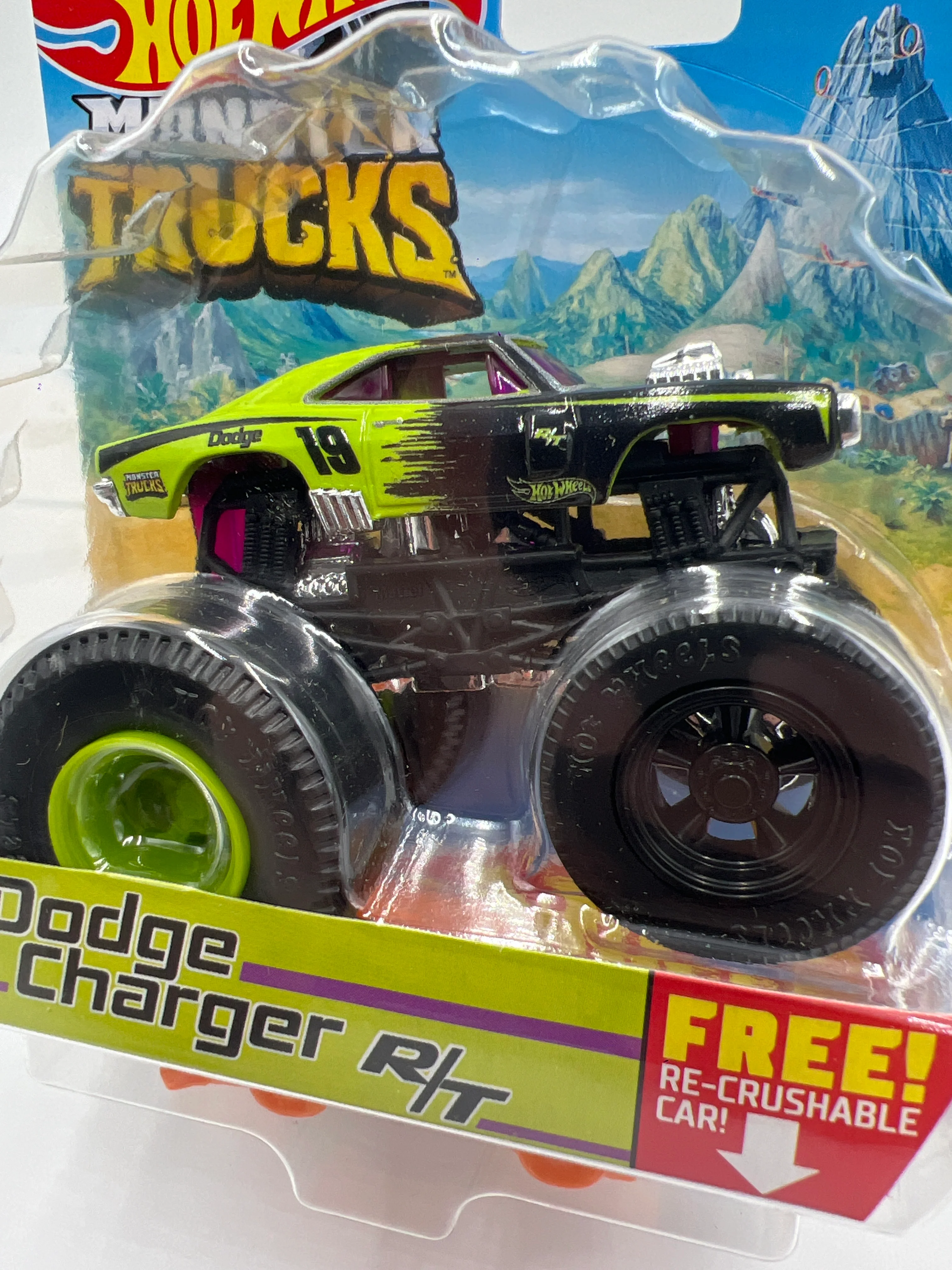 Hot Wheels Monster Trucks Twisted Tredz #17 Dodge Charger R/T 131D - Image 2